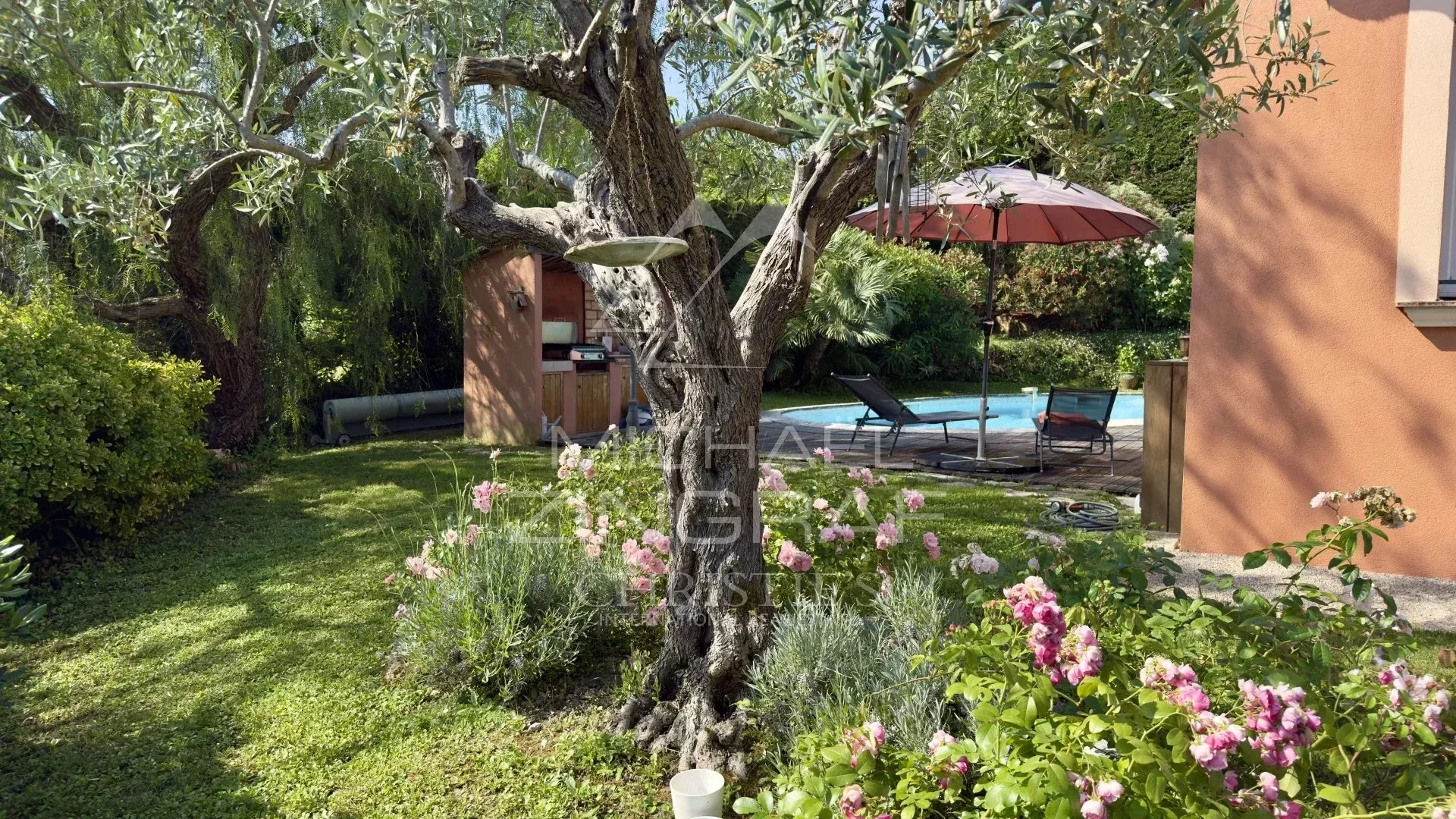 Propriété de plain pied face au village de Saint Paul de Vence - 11