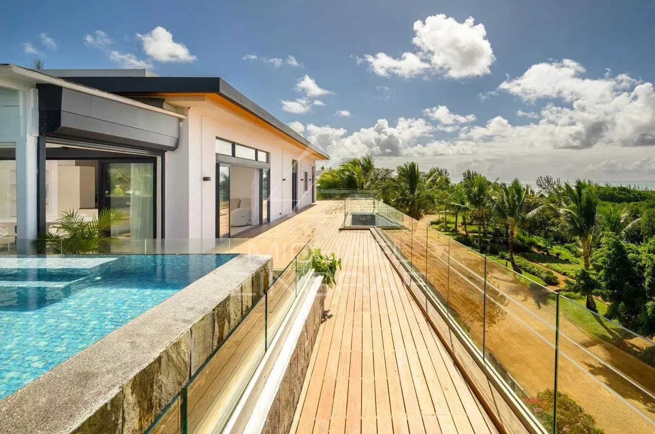 Penthouse d’Exception de 4 Chambres avec Vue Panoramique sur le Lagon à Azuri Golf & Beachfront Village - 2
