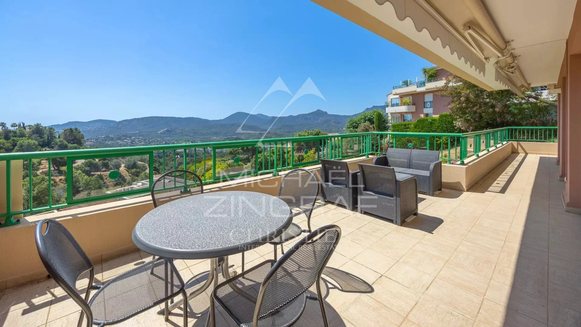 Appartement lumineux dans résidence sécurisée - 9