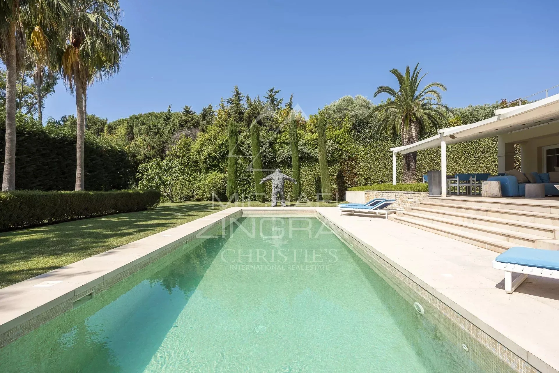 Cap d’Antibes - Propriété au charme provençal versant ouest - 13