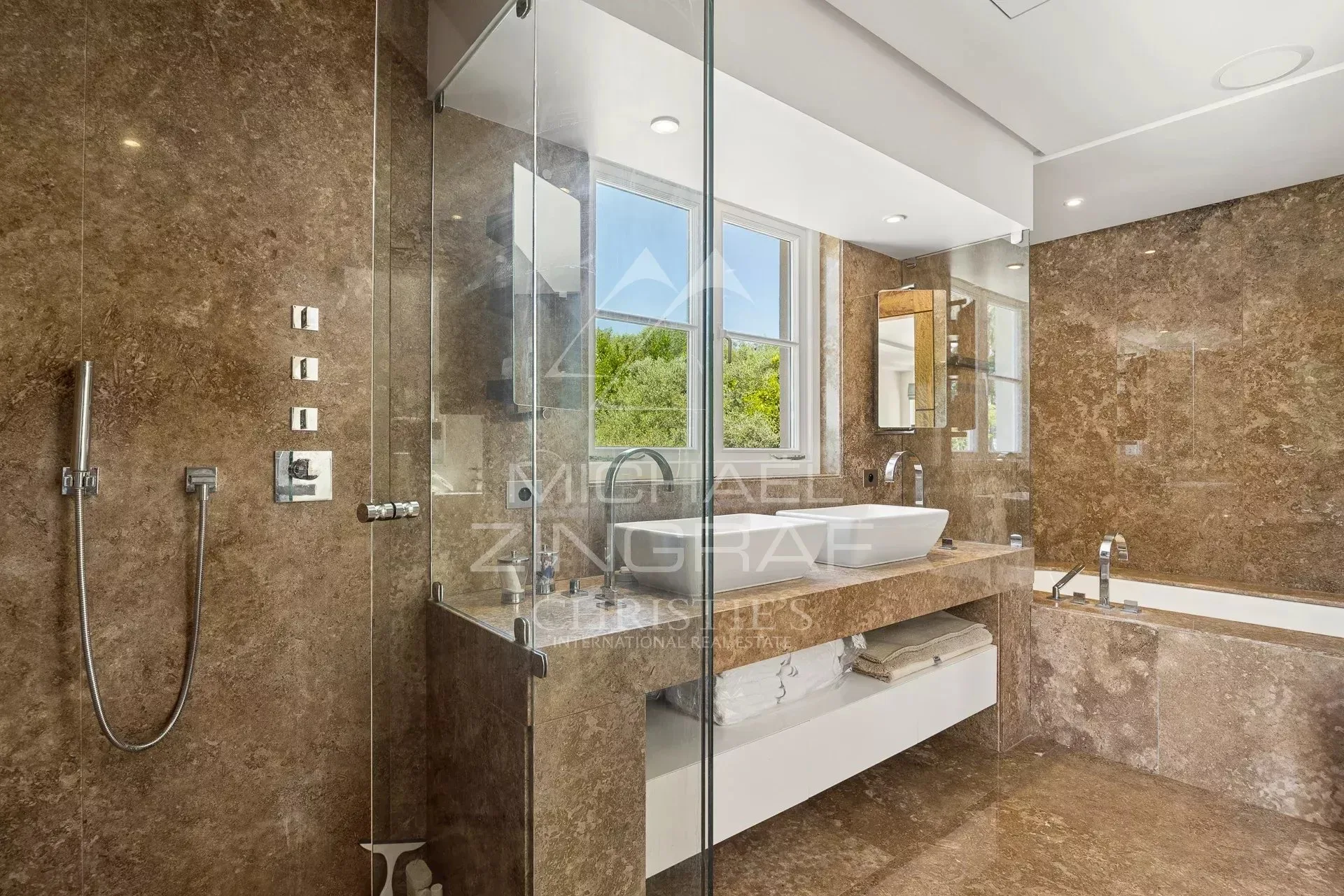 Cap d’Antibes - Propriété au charme provençal versant ouest - 22