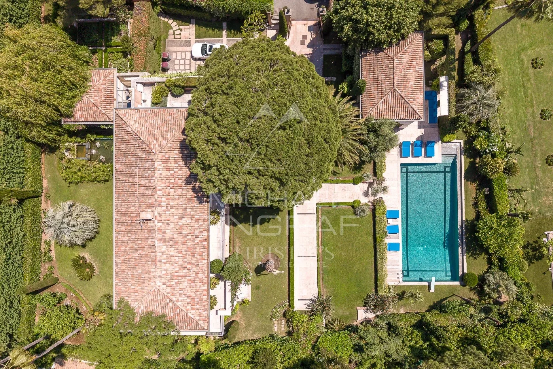 Cap d’Antibes – Élégance contemporaine dans un domaine privé et sécurisé - 2
