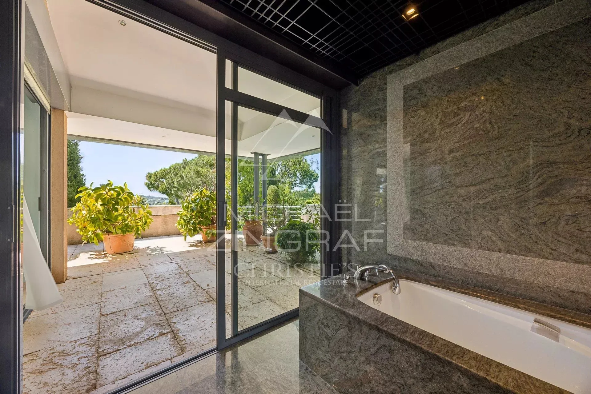 Cap d’Antibes – Élégance contemporaine dans un domaine privé et sécurisé - 29