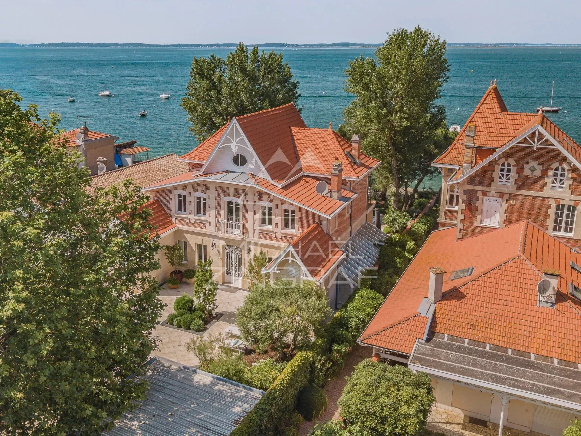 Exceptional beachfront villa in Arcachon - 44