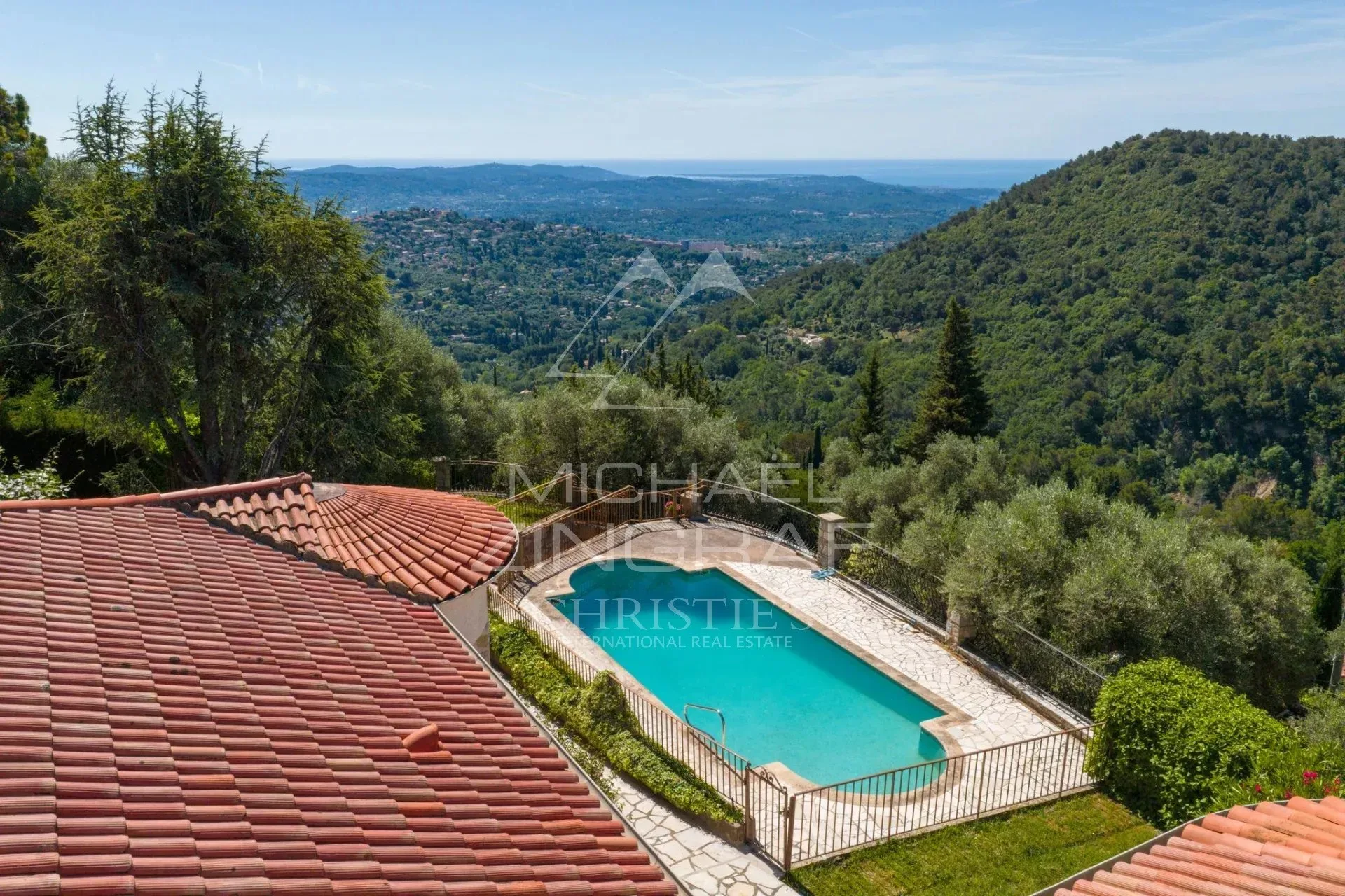 Charmante villa provençale en position dominante - 2