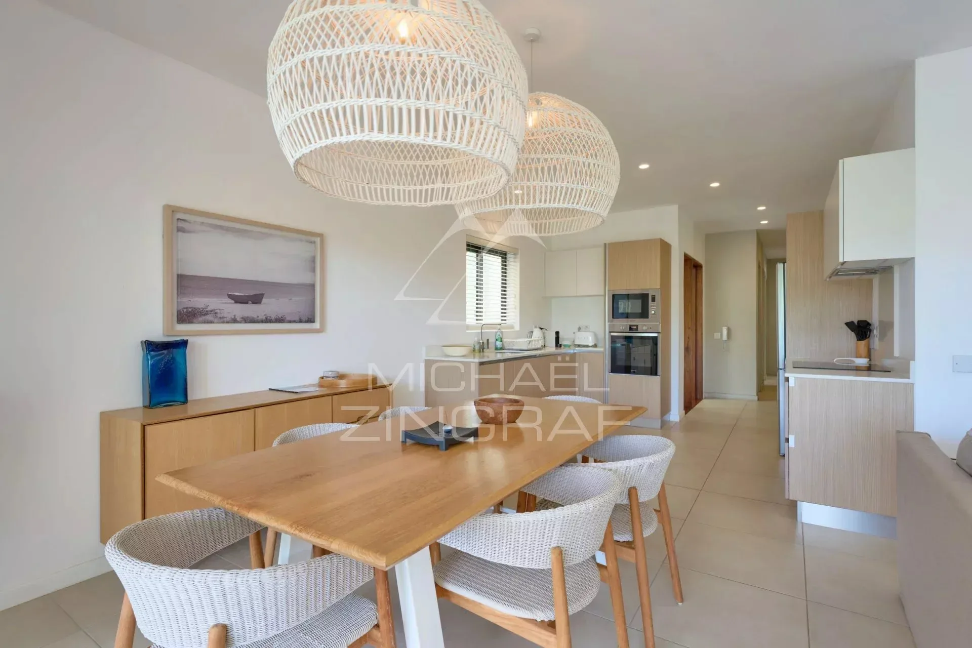 Élégant Appartement de 3 Chambres dans une Résidence Sécurisée à Pointe aux Canonniers - 6
