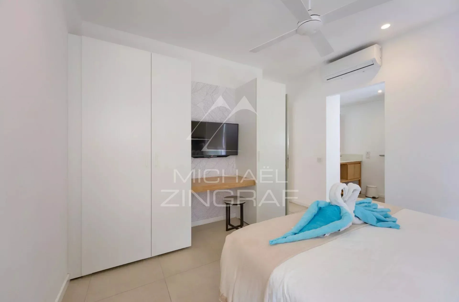 Élégant Appartement de 3 Chambres dans une Résidence Sécurisée à Pointe aux Canonniers - 16