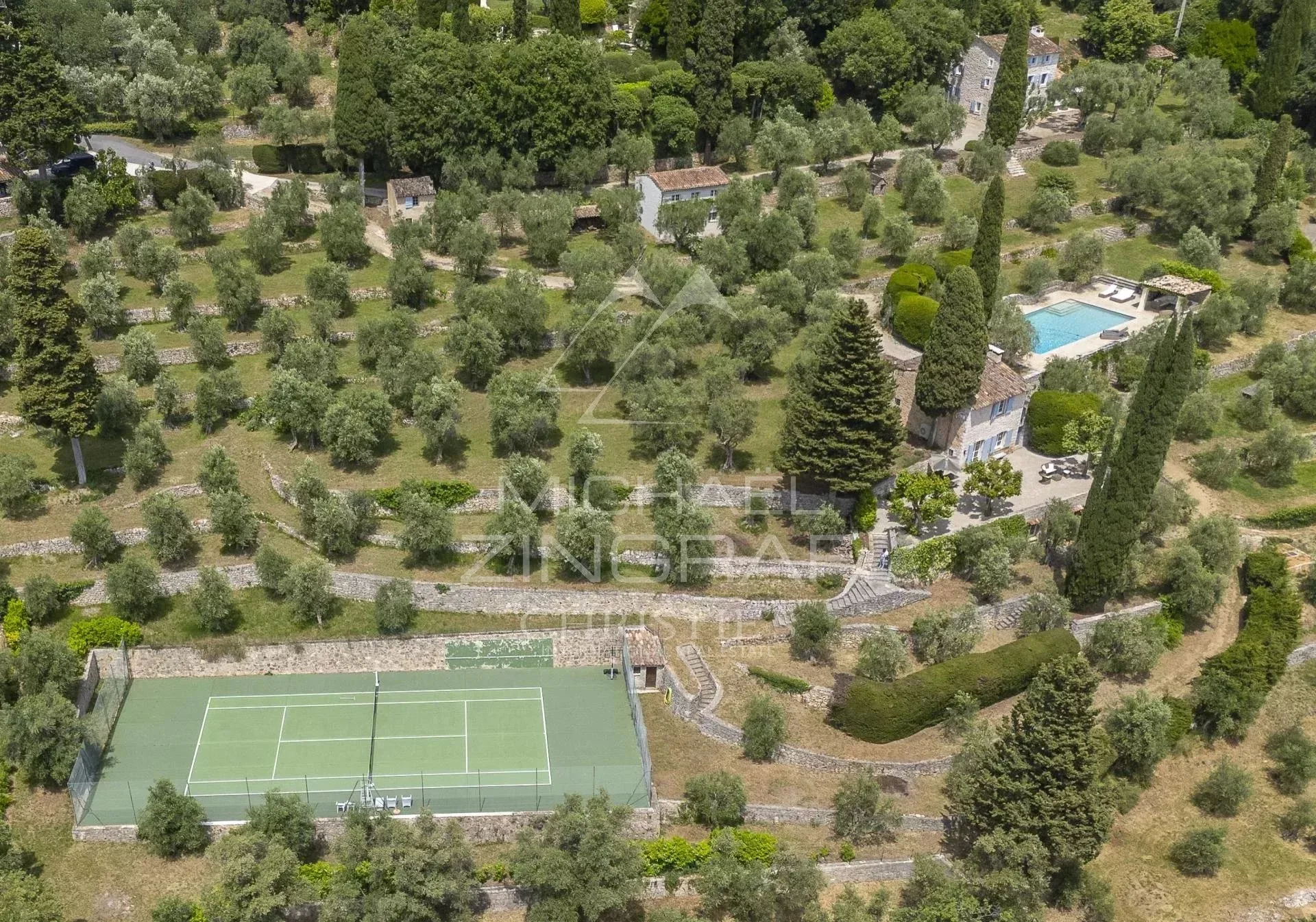 Domaine vue mer et lac, oliveraie , tennis avec villa  principale et pavillon d'hôtes. - 19