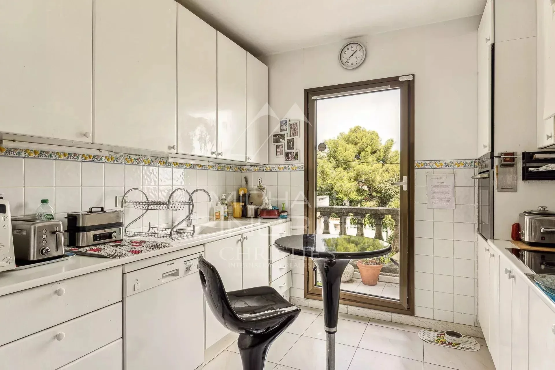 GOLFE JUAN - VUE PANORAMIQUE MER - DUPLEX - 7