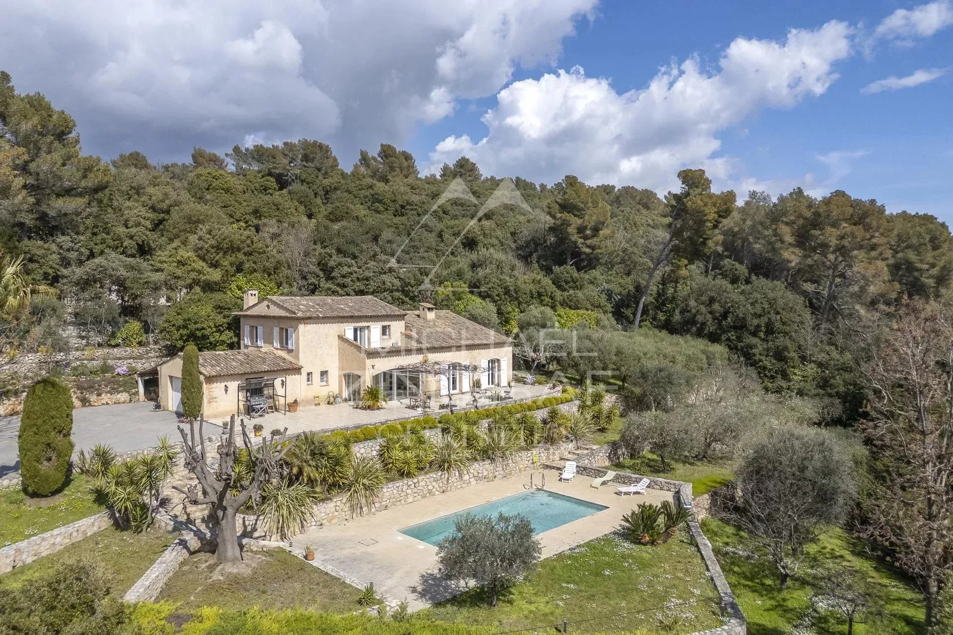 Jolie Villa provençale avec vue mer , véritable havre de paix. - 18