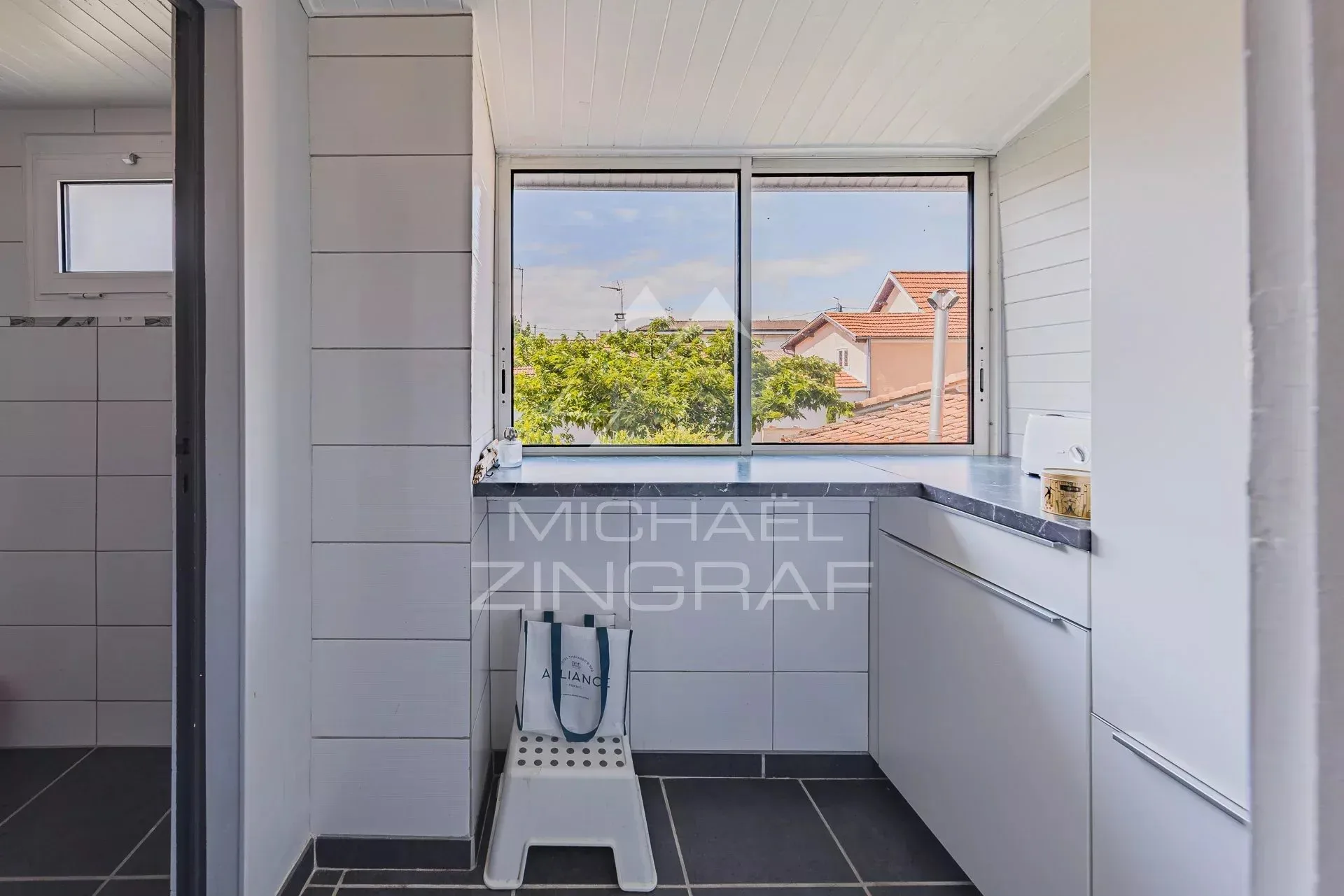 Maison de ville avec jardin, terrasse et dépendance au cœur d’Arcachon - 9