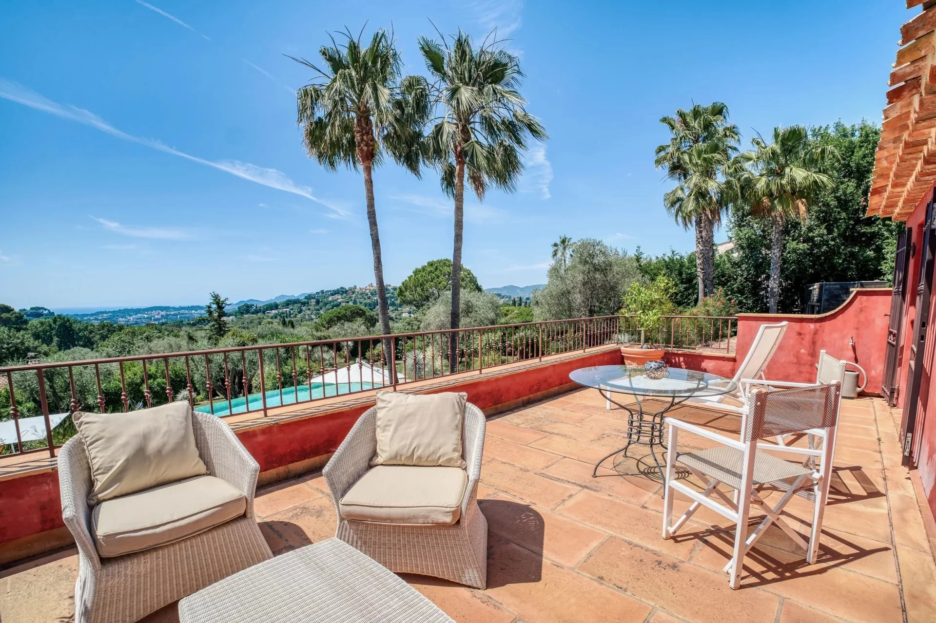 Mougins - Exclusivité - Propriété provençale avec vue panoramique sur le village et la mer - 17