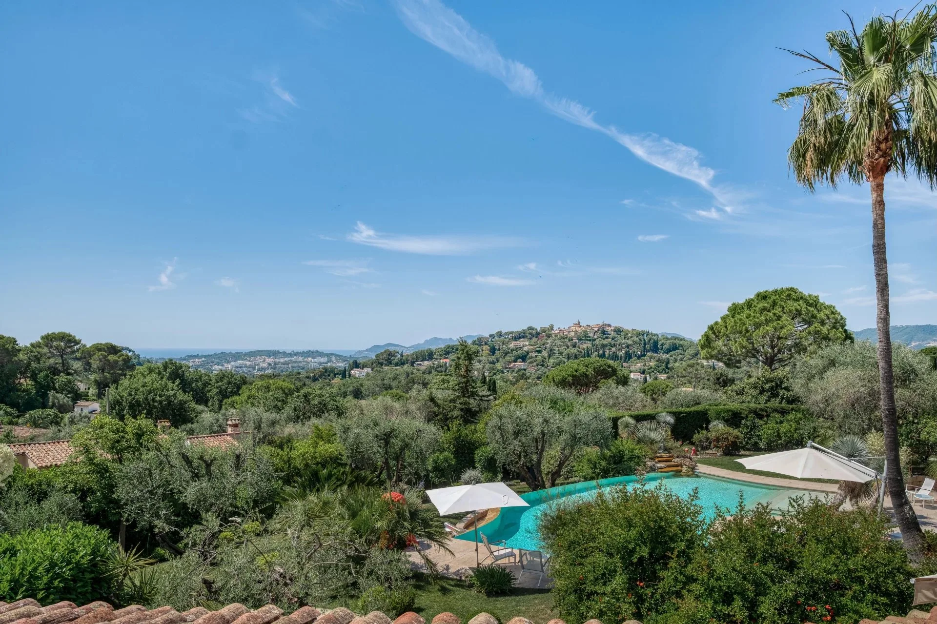 Mougins - Exclusivité - Propriété provençale avec vue panoramique sur le village et la mer - 18