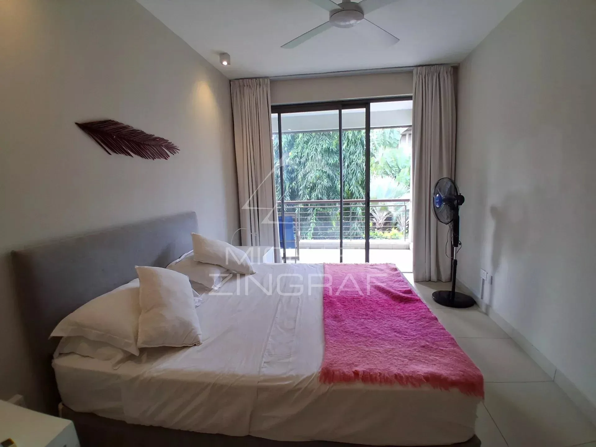 Duplex 2 Chambres avec Accès Direct à la Plage – Pereybère - 4