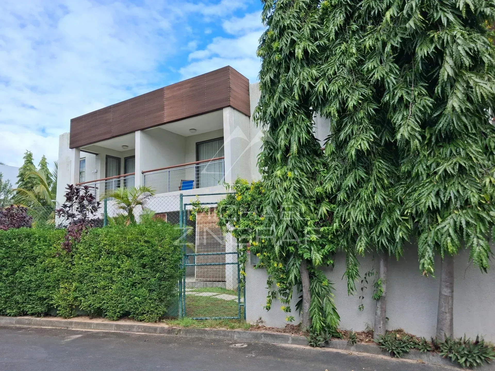 Duplex 2 Chambres avec Accès Direct à la Plage – Pereybère - 2