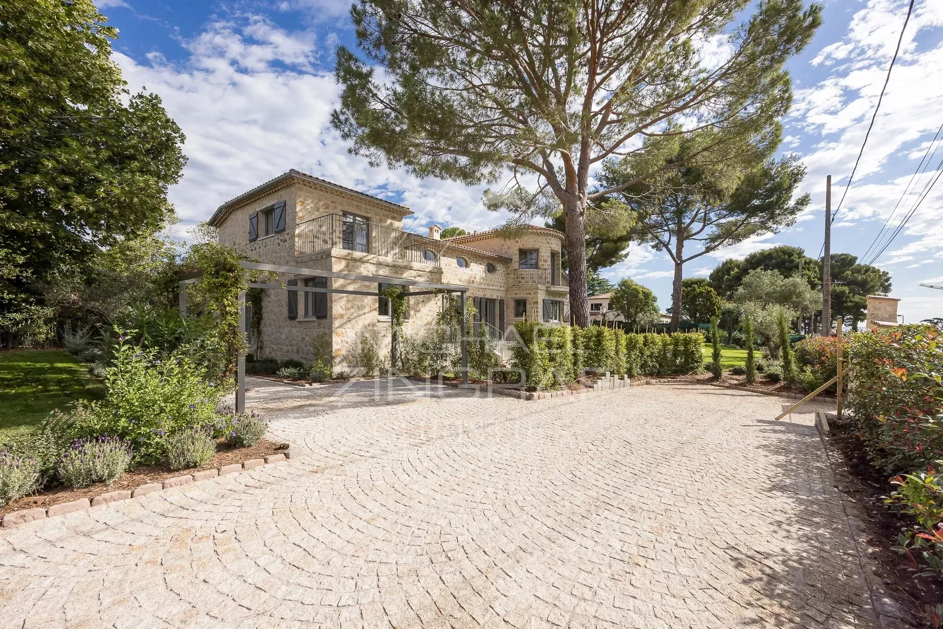 EXCLUSIVITÉ -Cap d’Antibes – Une Adresse d’Exception au Cœur de la Riviera - 19