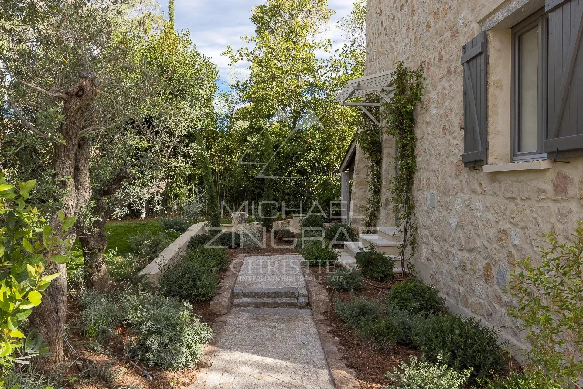 EXCLUSIVITÉ -Cap d’Antibes – Une Adresse d’Exception au Cœur de la Riviera - 21