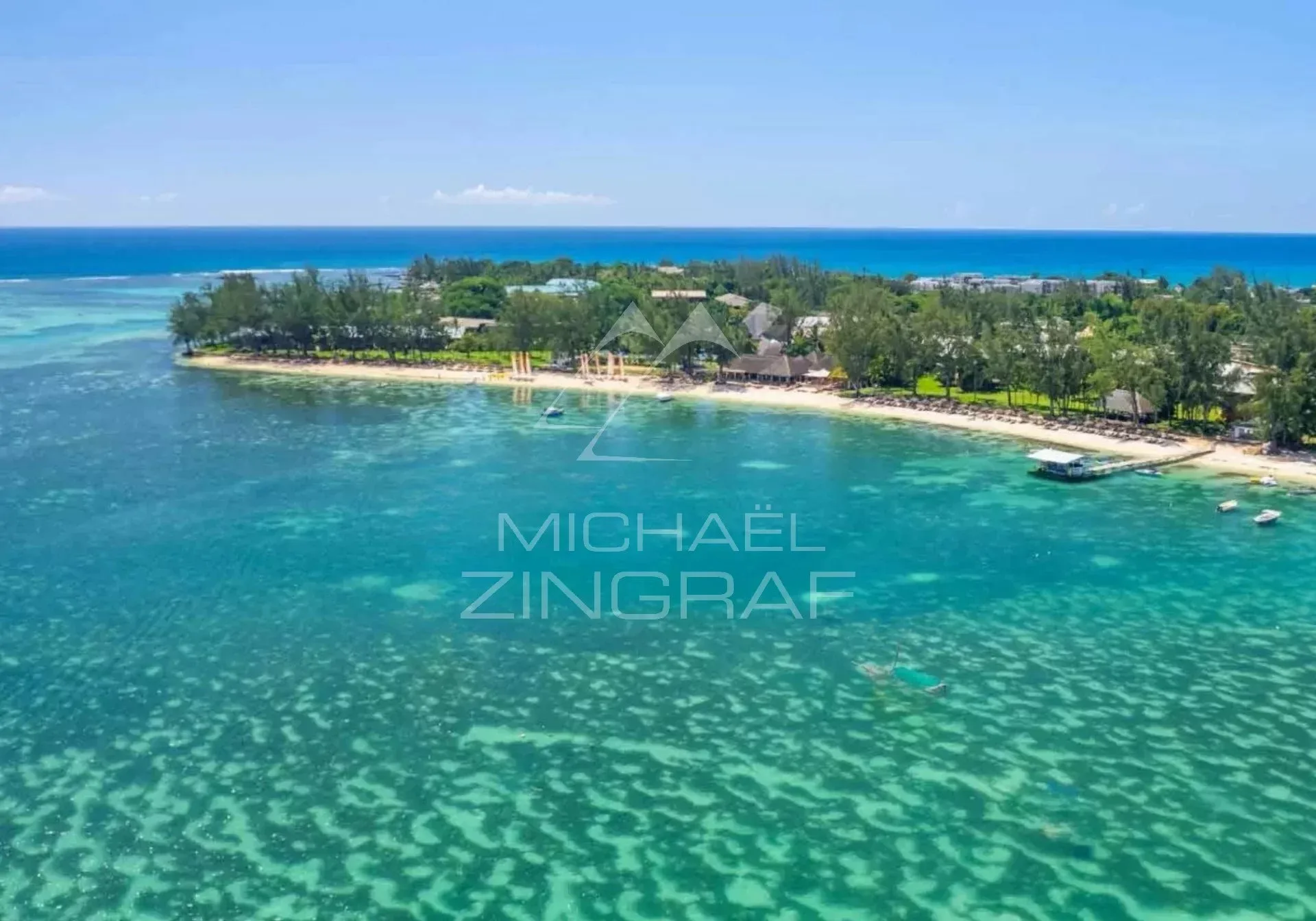 Appartement d’Exception en Bord de Mer – Pointe aux Canonniers - 3