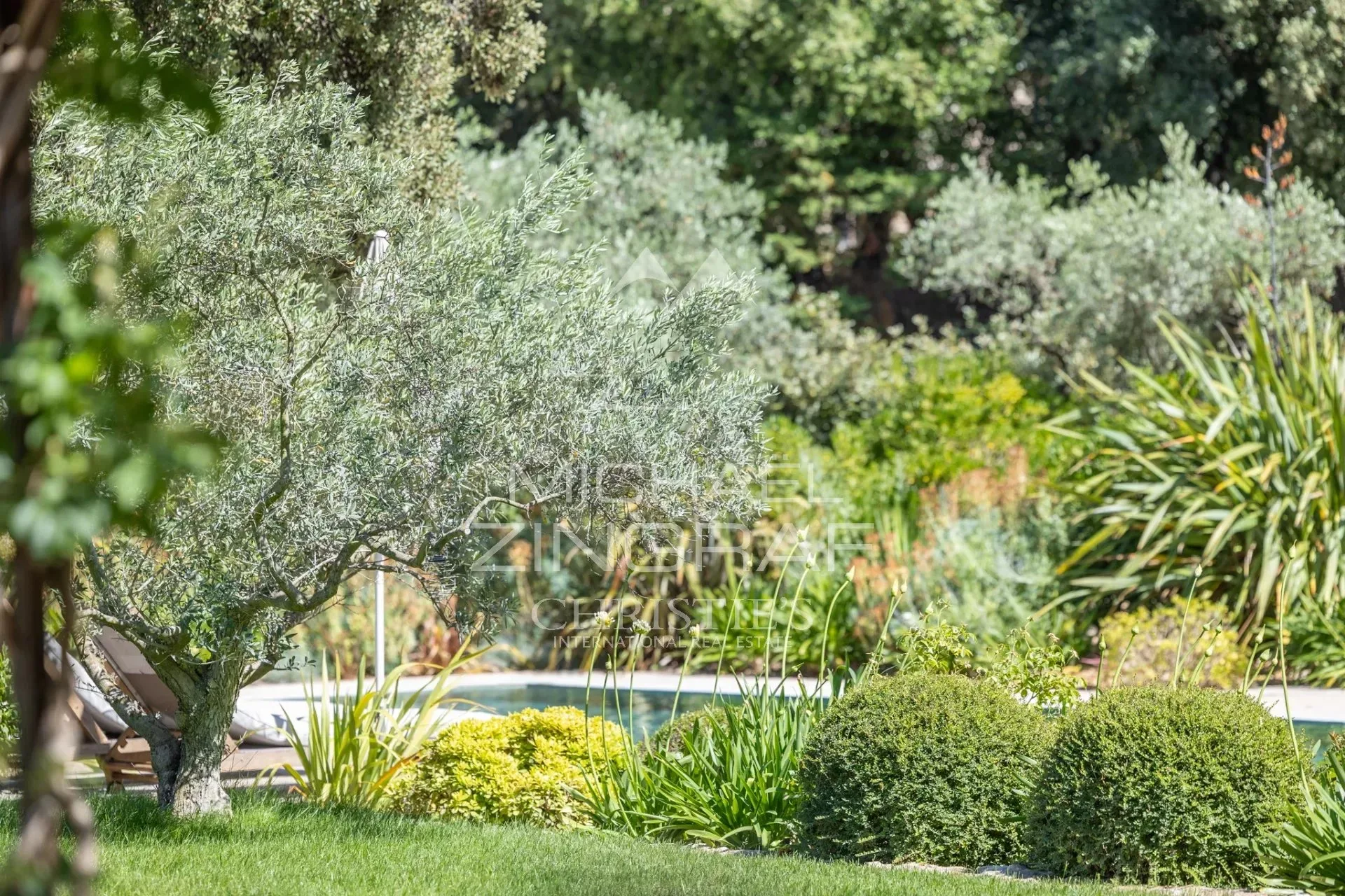 Les Alpilles – Mas d’Exception au Cœur d’un Parc Oléicole - 21