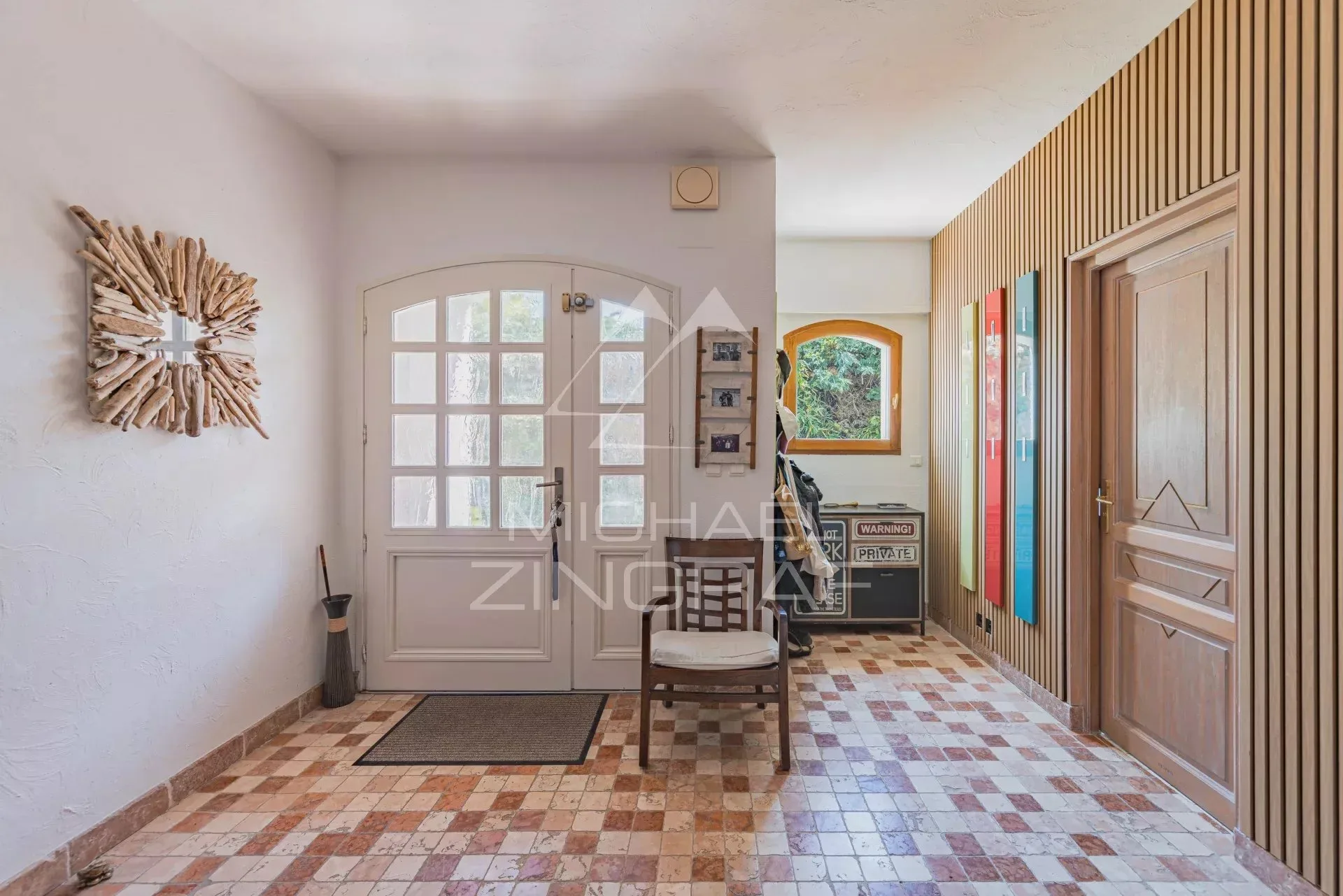 Villa contemporaine de 5 chambres - 8
