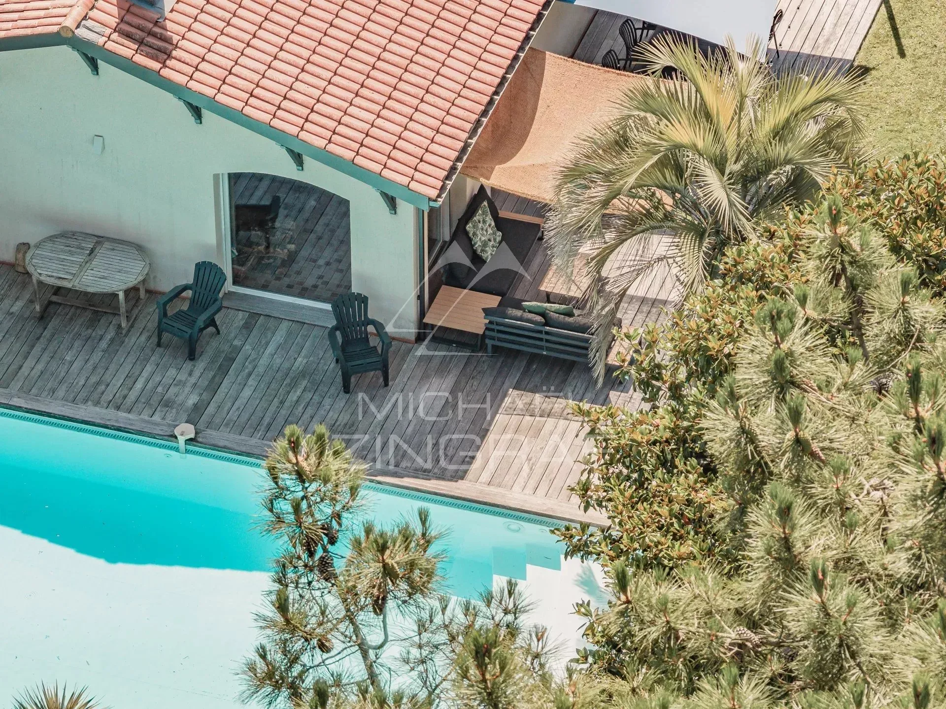 Villa contemporaine de 5 chambres - 13