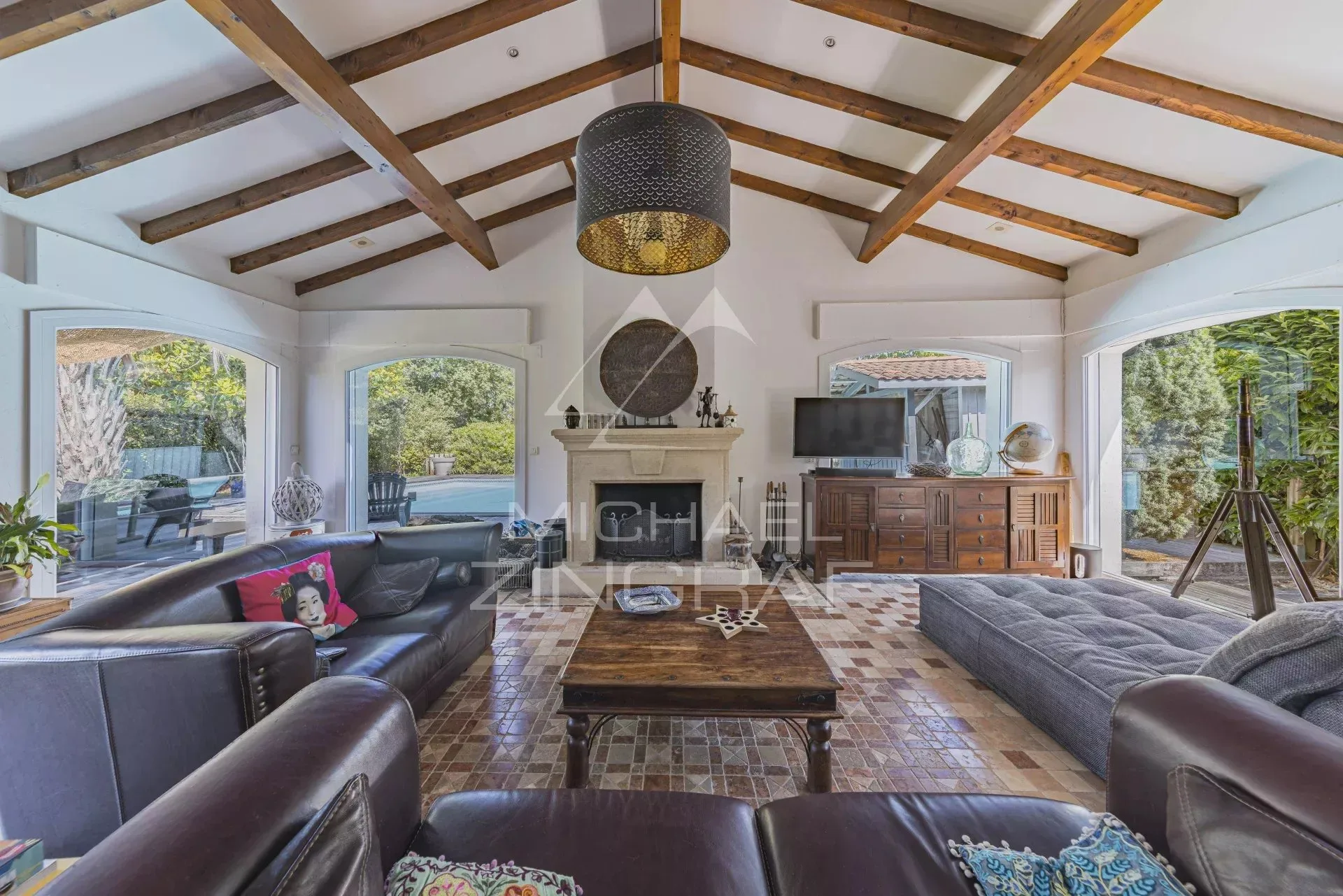 Villa contemporaine de 5 chambres - 3