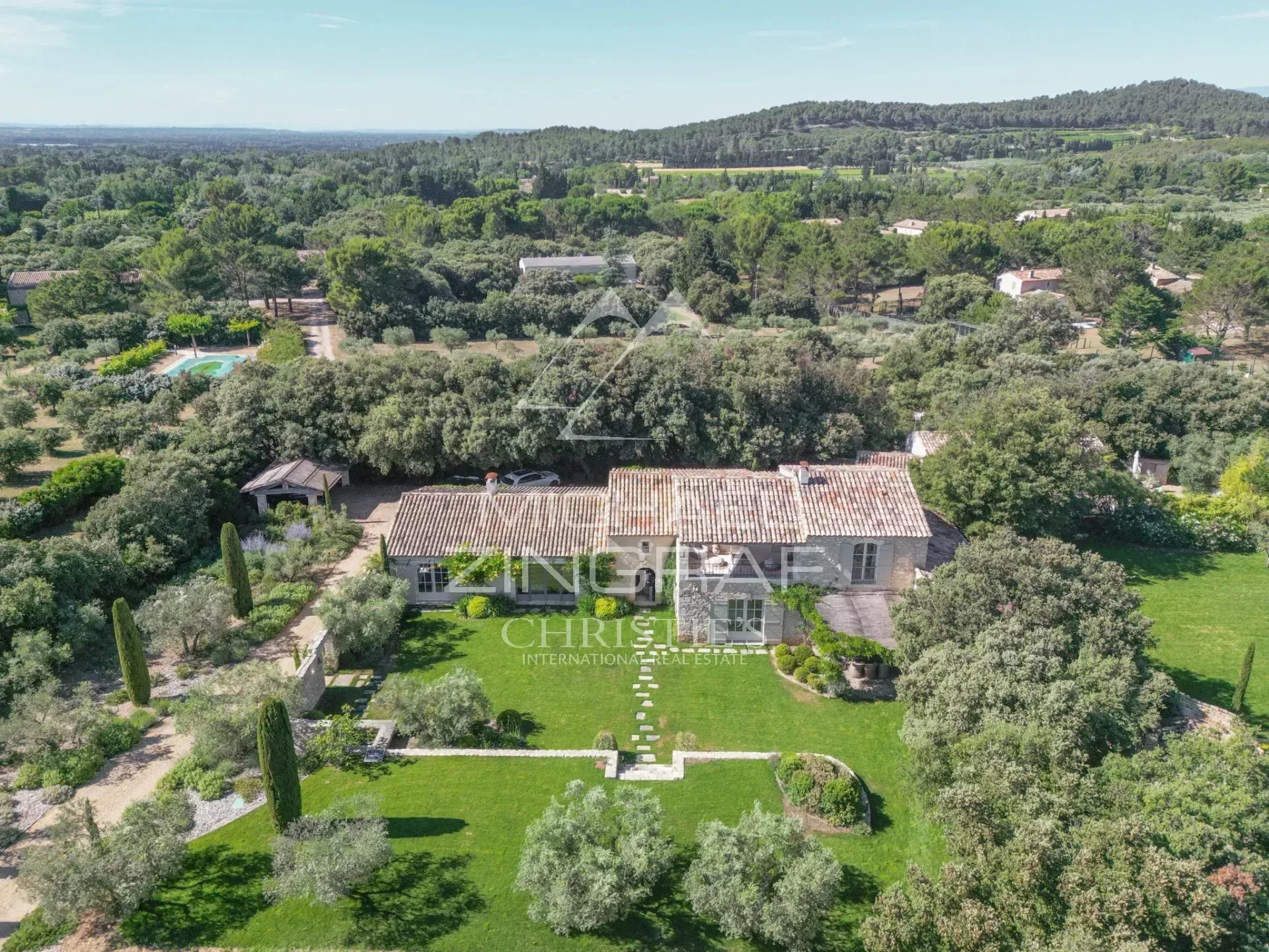 Les Alpilles – Mas d’Exception au Cœur d’un Parc Oléicole - 25