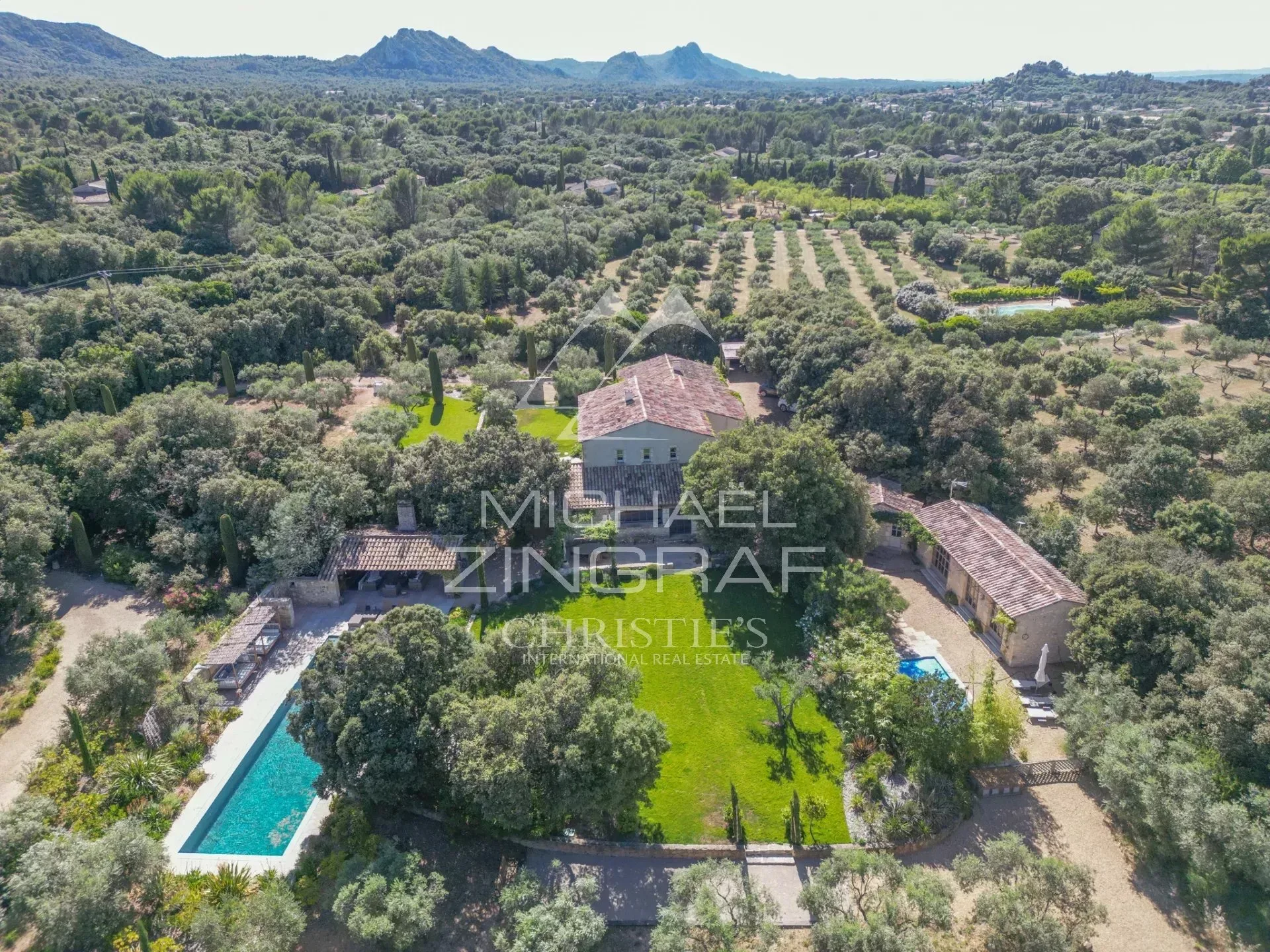 Les Alpilles – Mas d’Exception au Cœur d’un Parc Oléicole - 26