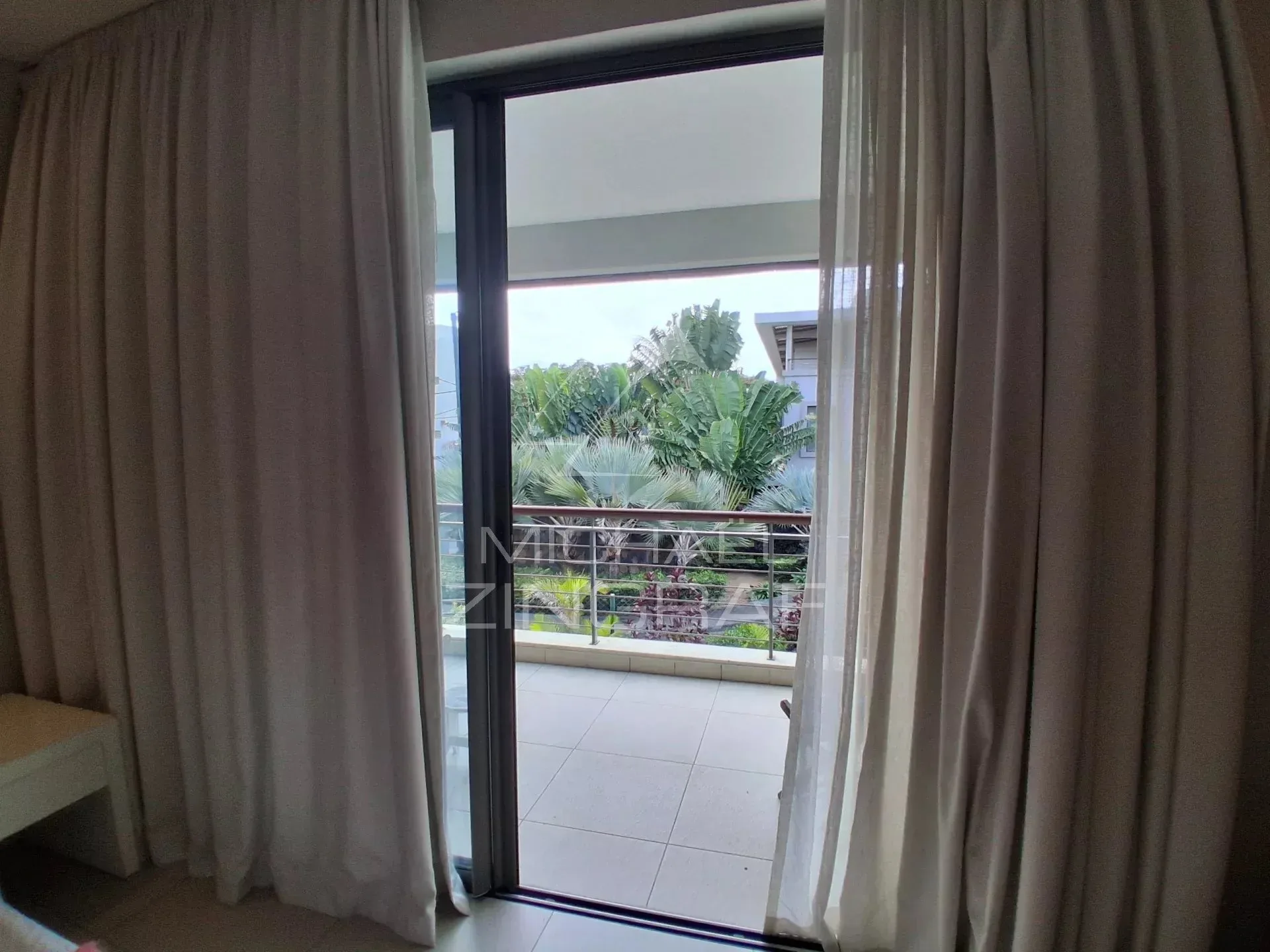 Duplex 1 Chambre avec Accès Direct à la Plage – Pereybère - 13