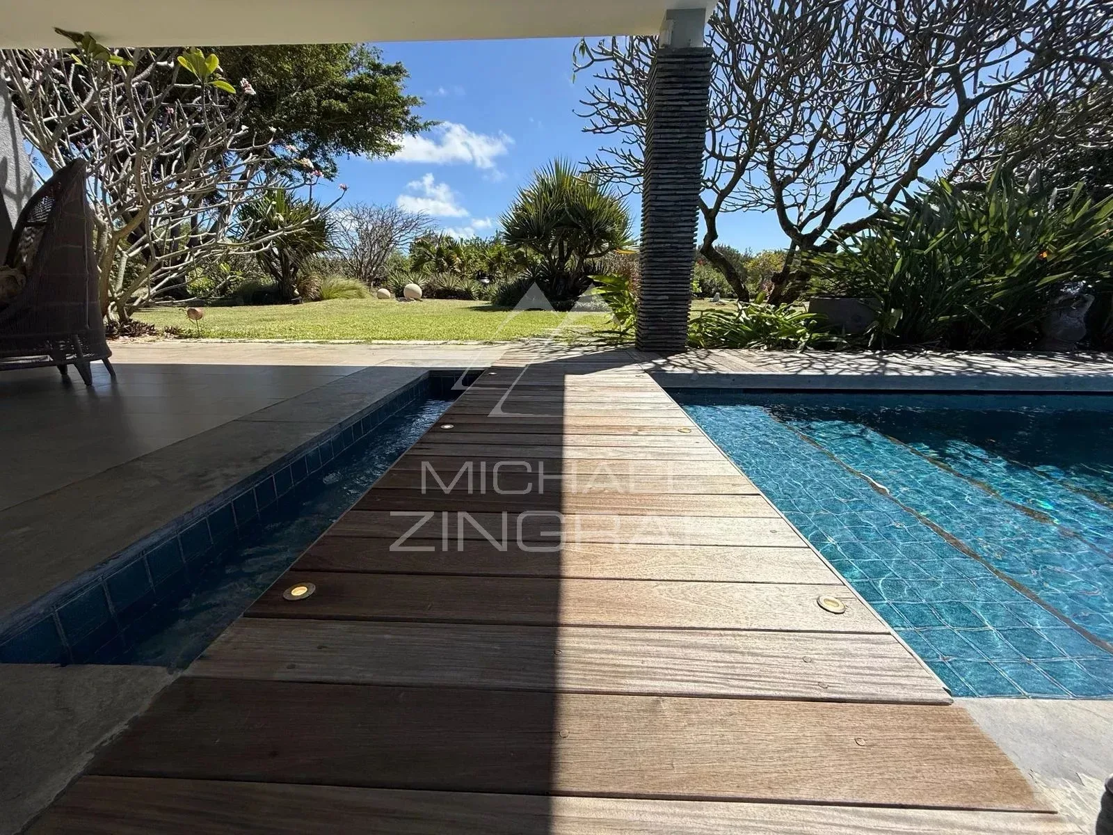 Villa d’Exception au Bord d’un Barachois à Calodyne - 23