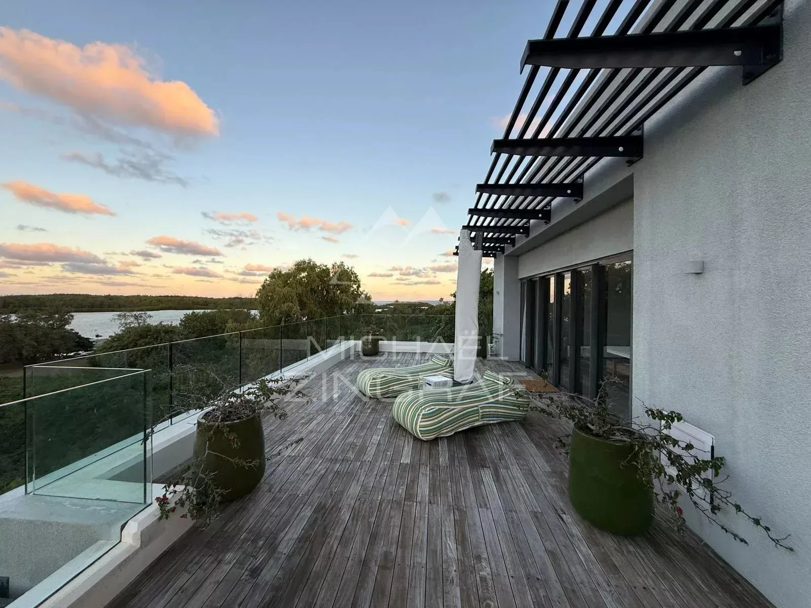 Penthouse d’Exception avec Vue Mer - 12
