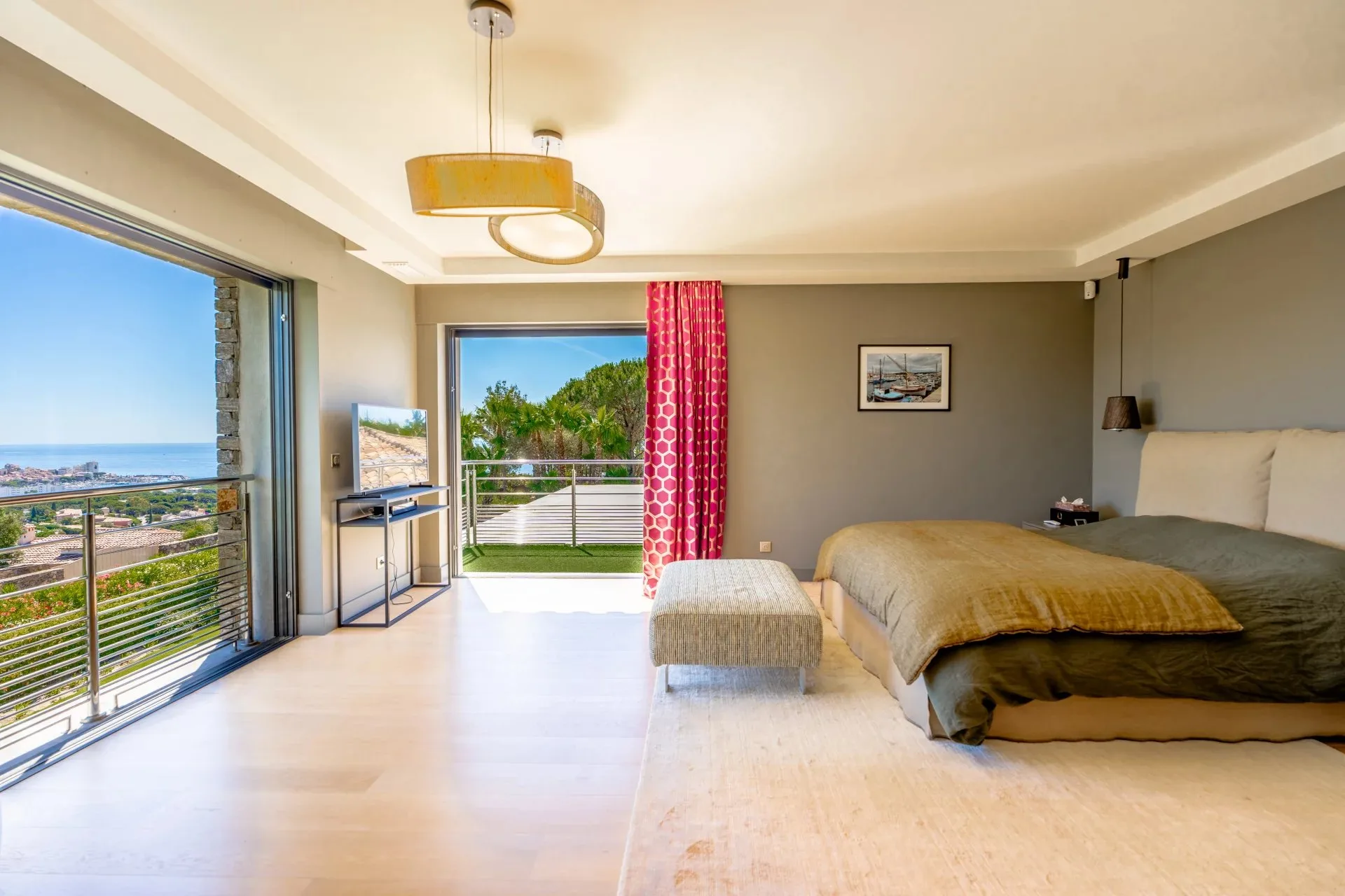 Élégance contemporaine et vue sur le golfe de Saint-Tropez - Sainte-Maxime - 13