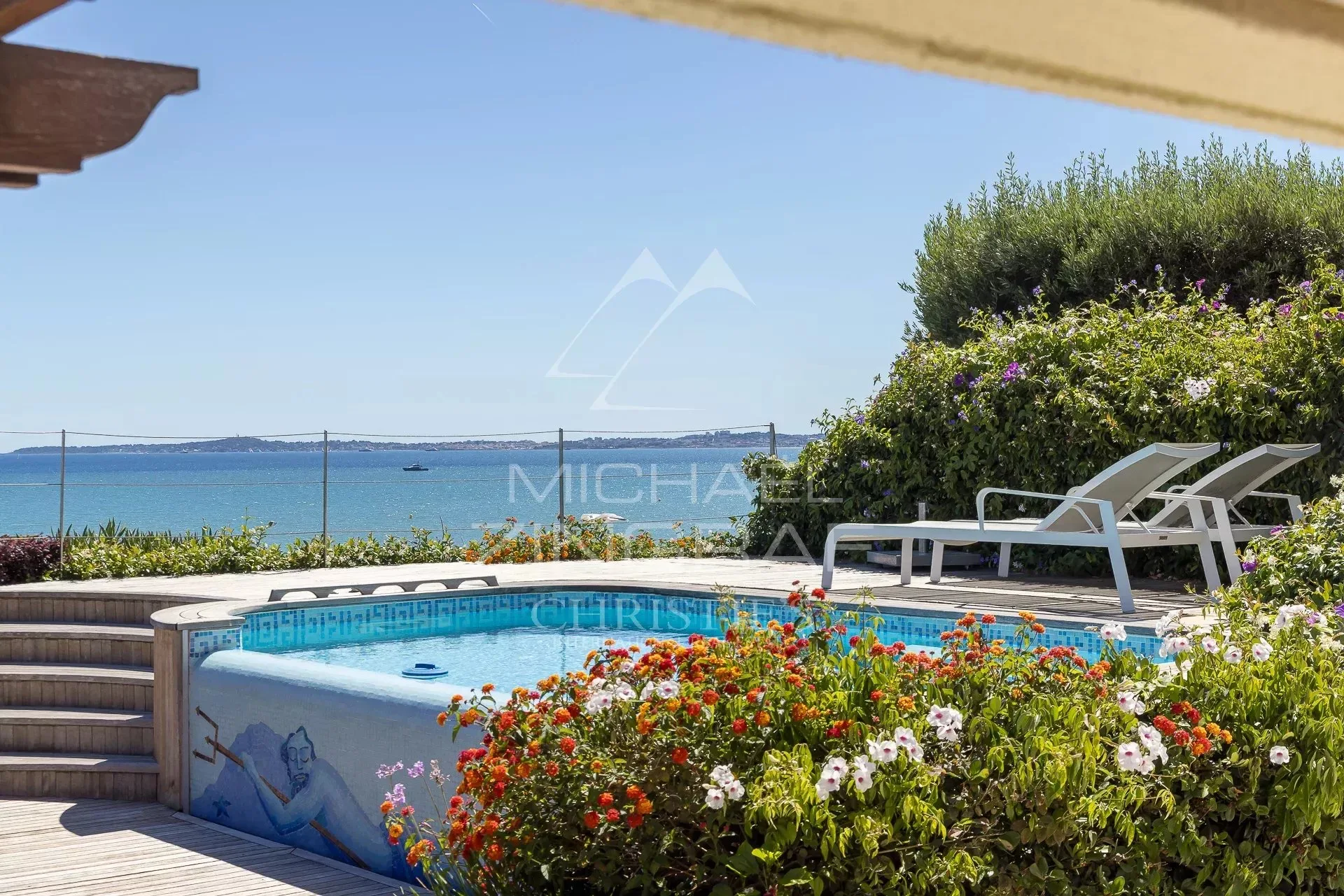 Proche Nice - Penthouse d’exception avec piscine privative face à la mer - 2