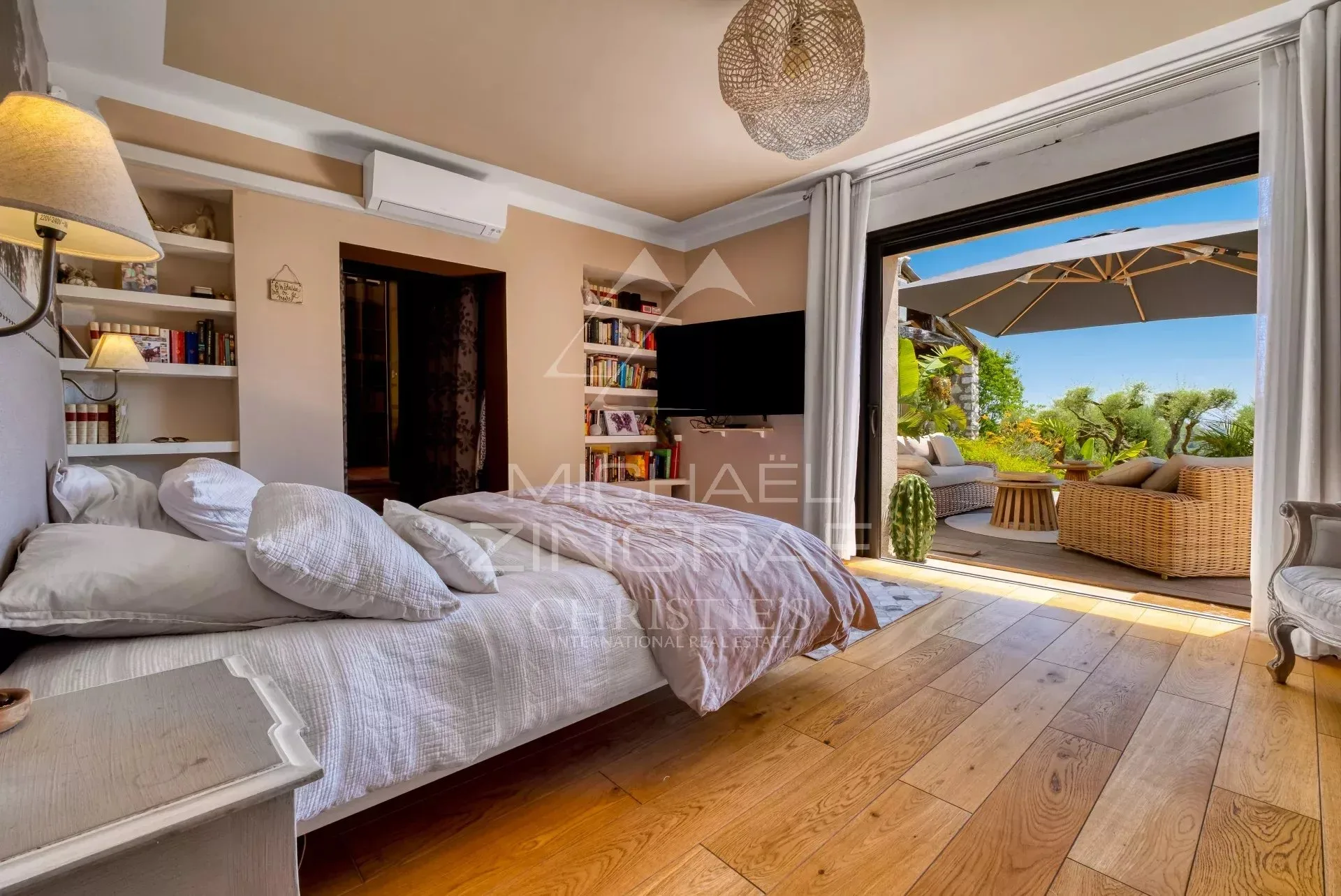 Tourrettes-sur-Loup – Élégante villa provençale à pied du village - 11