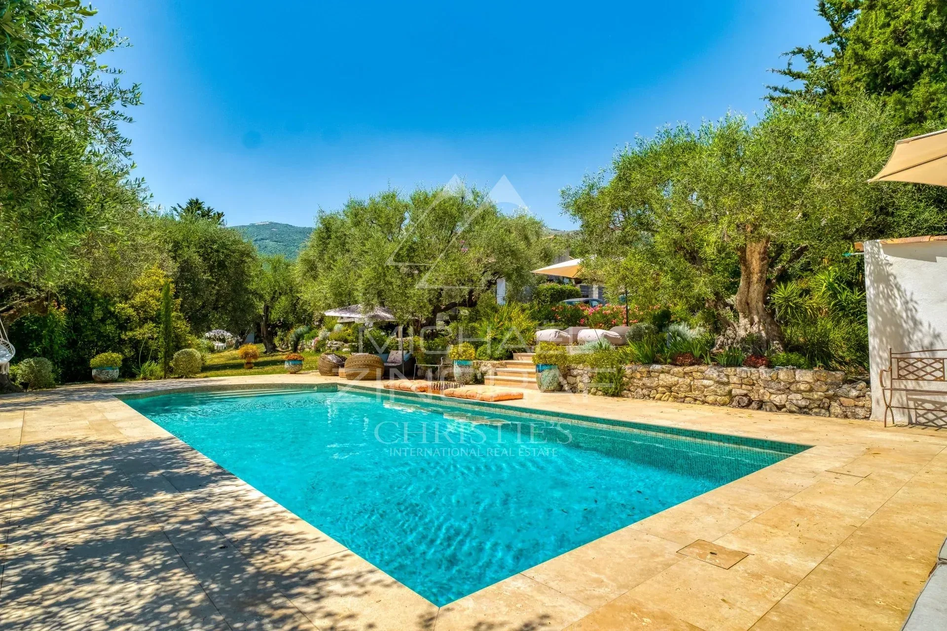 Tourrettes-sur-Loup – Élégante villa provençale à pied du village - 2