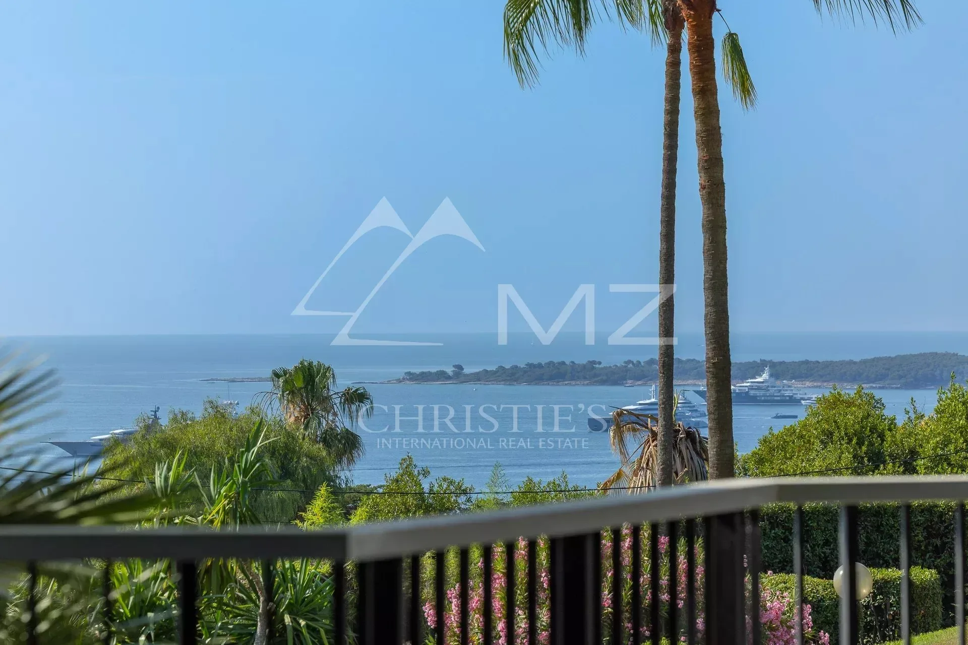 EXCLUSIVITE: Superbe 4 pièces vue mer panoramique - 4