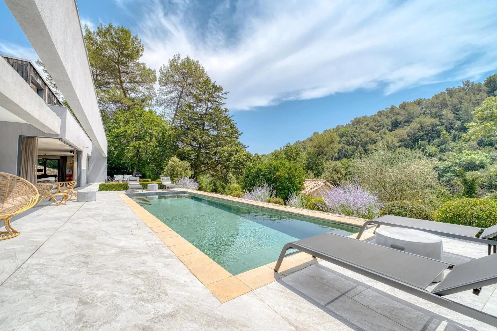 Valbonne - Villa contemporaine au cœur d'un écrin de verdure - 12
