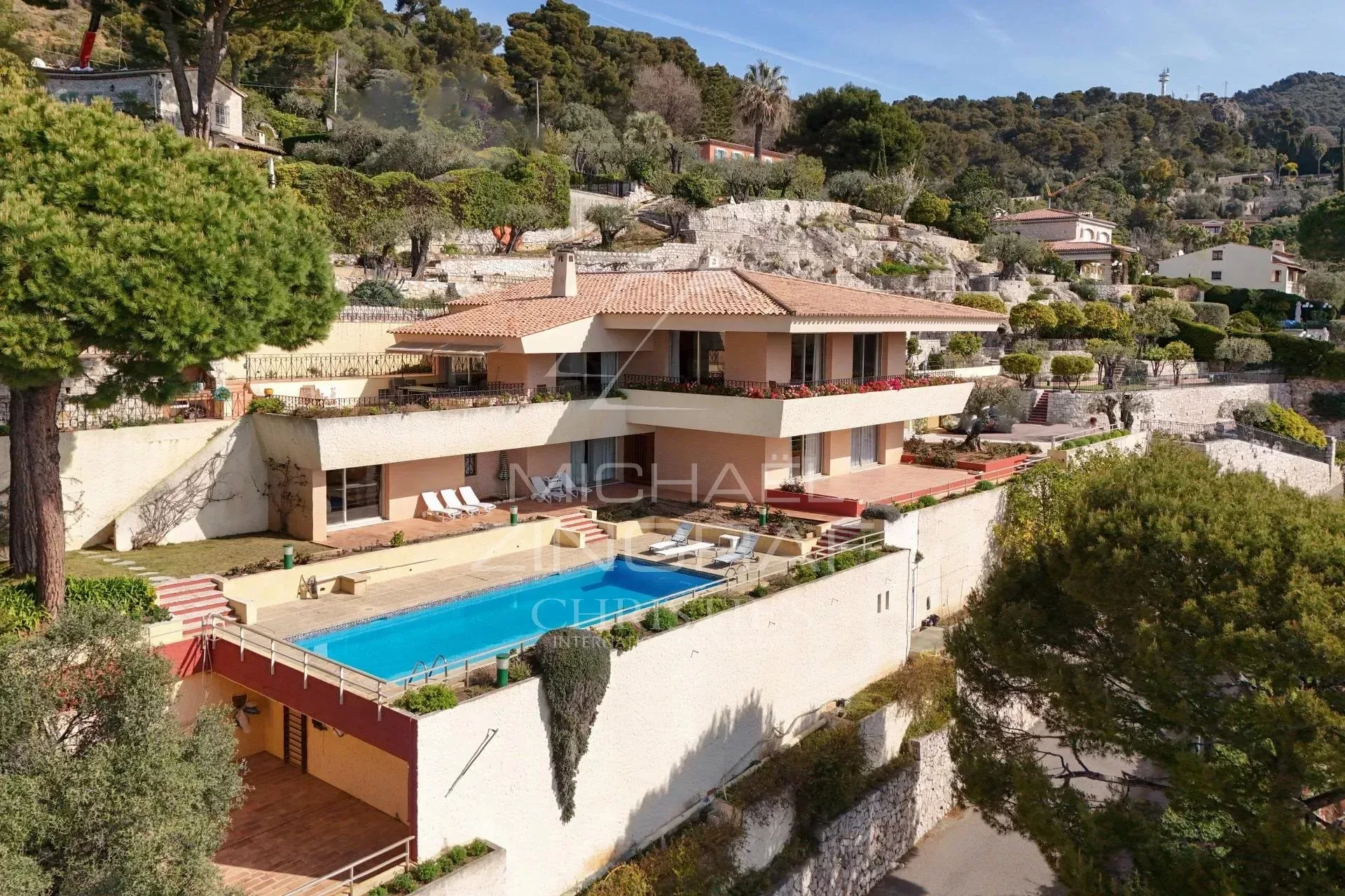 Villa d'architecte au coeur d'un domaine privé - VILLEFRANCHE SUR MER - 12