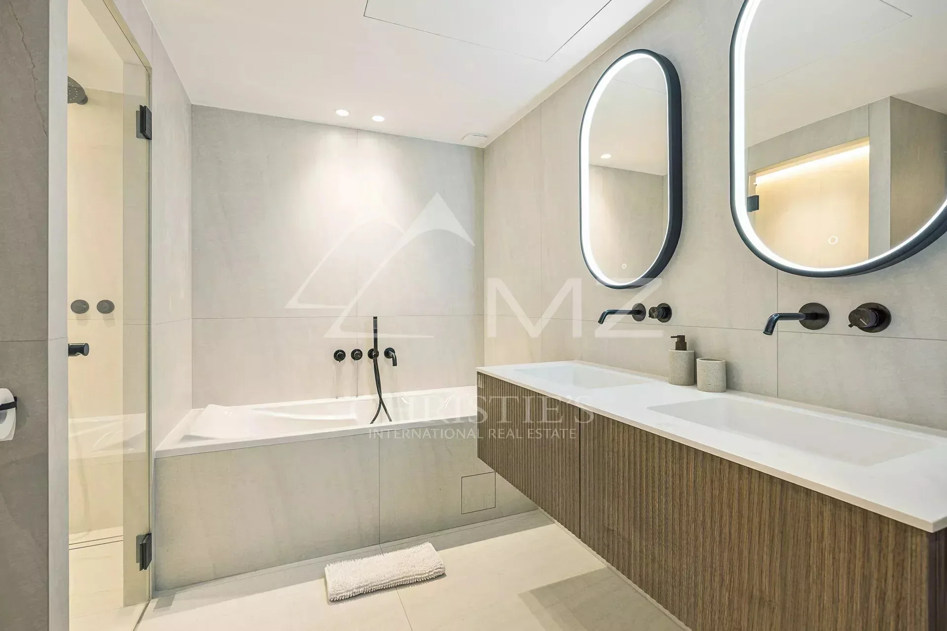 Magnifique appartement 4 chambres contemporain en dernier étage - 11