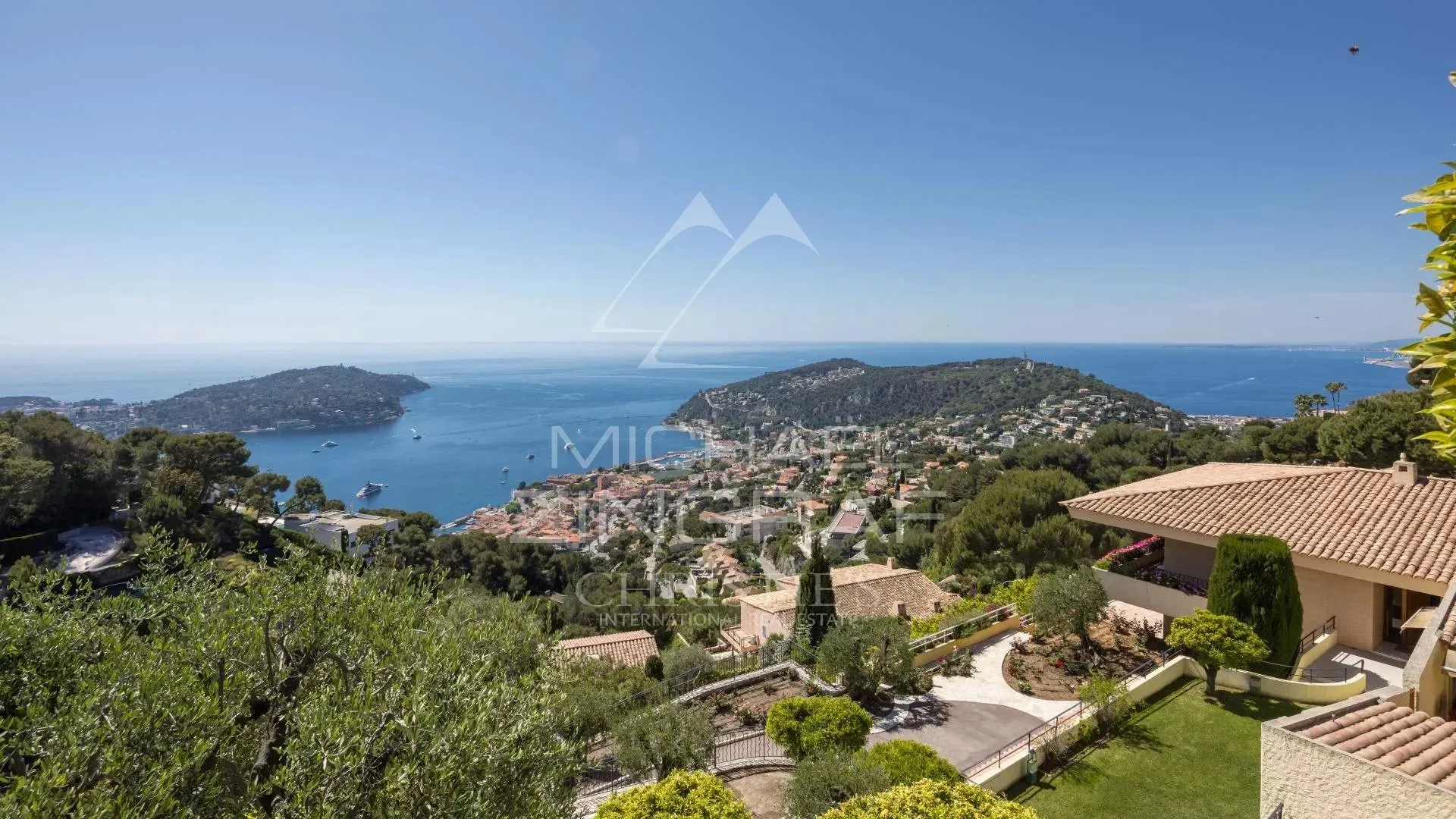 Villa d'architecte au coeur d'un domaine privé - VILLEFRANCHE SUR MER - 13
