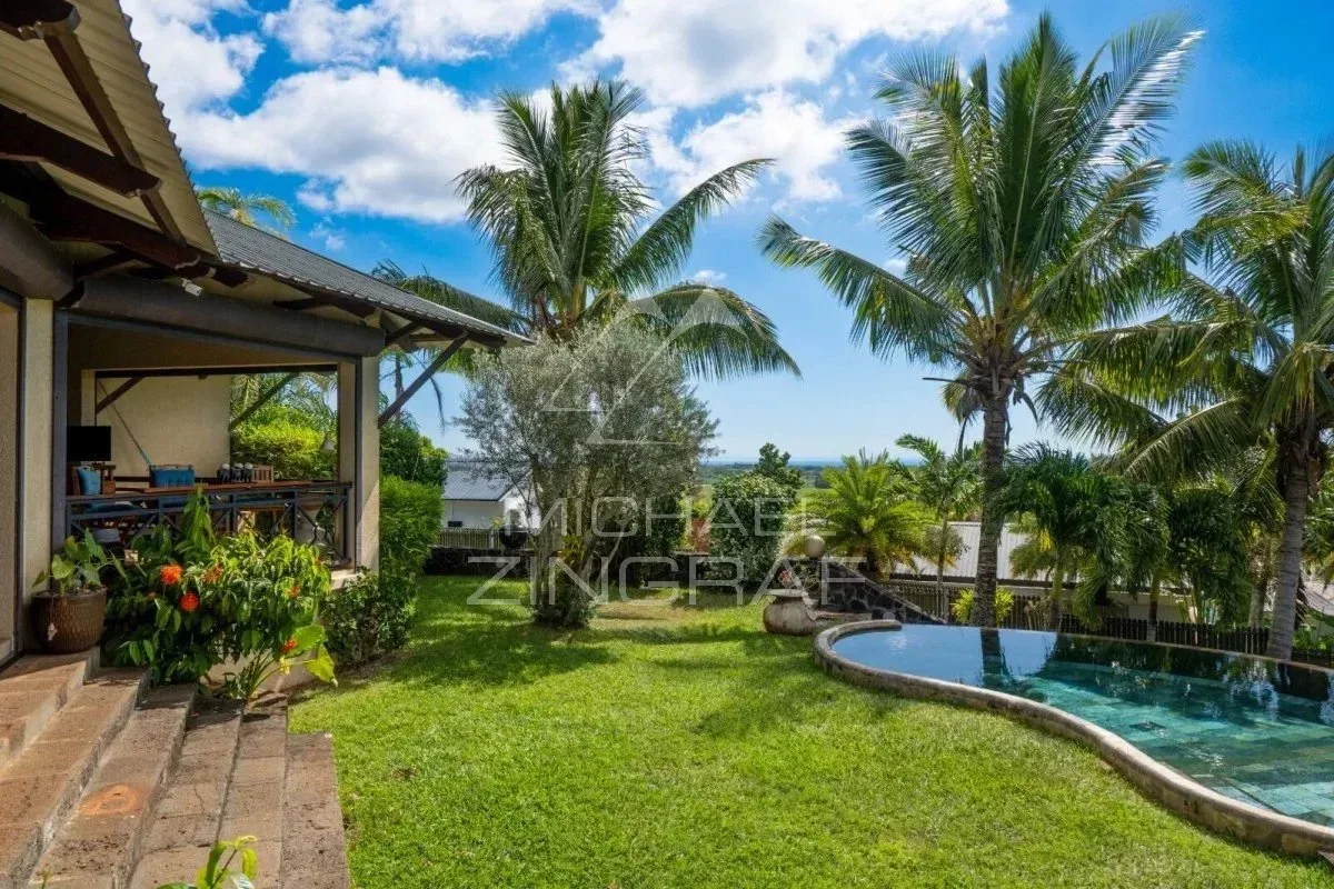 Villa d'Exception avec Vue Panoramique au sein d'un Domaine Résidentiel Prestigieux - 5