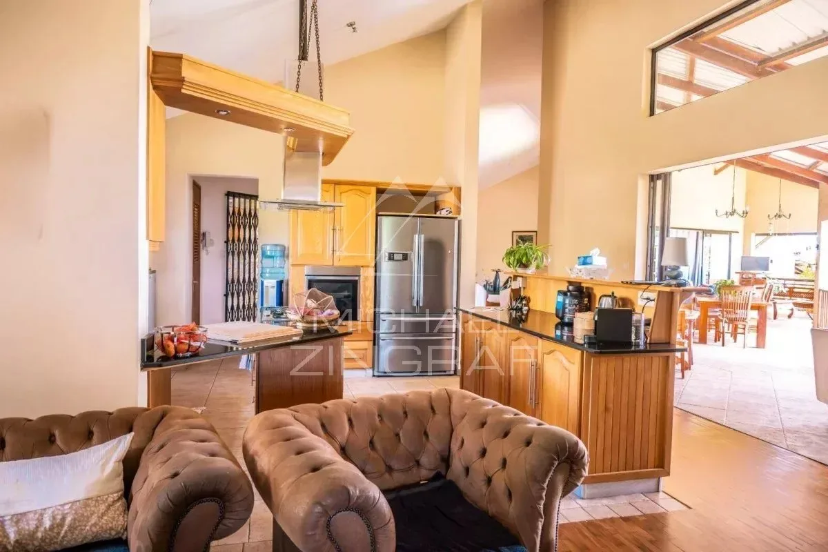 Villa d'Exception avec Vue Panoramique au sein d'un Domaine Résidentiel Prestigieux - 11