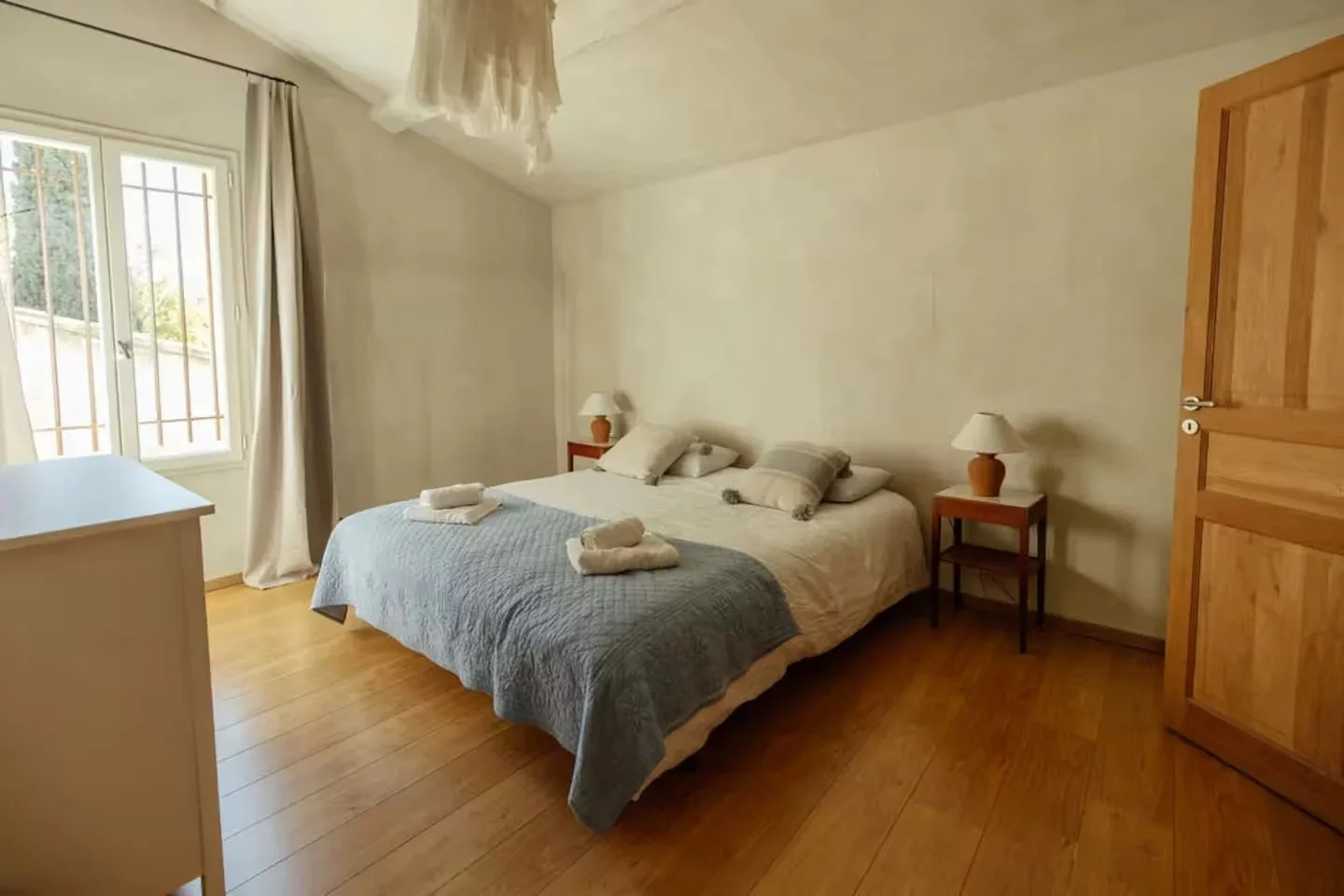 Propriété d'Exception Aux Portes d'Aix-en-Provence : Magnanerie du XVIIIe Rénovée - 13