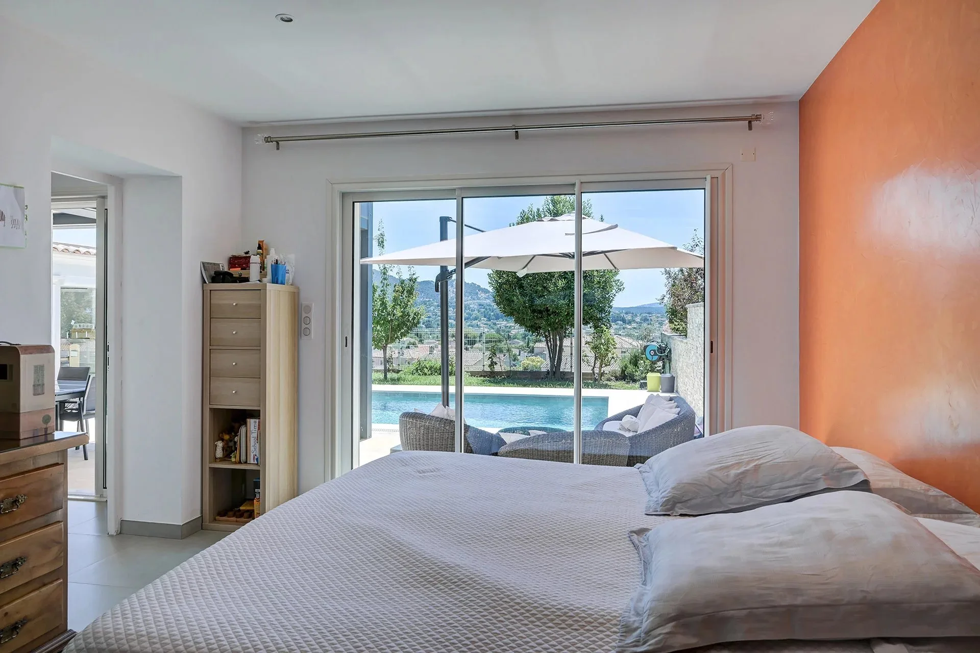 PLAN-DE-CUQUES, Maison familiale avec vue panoramique et piscine - 11