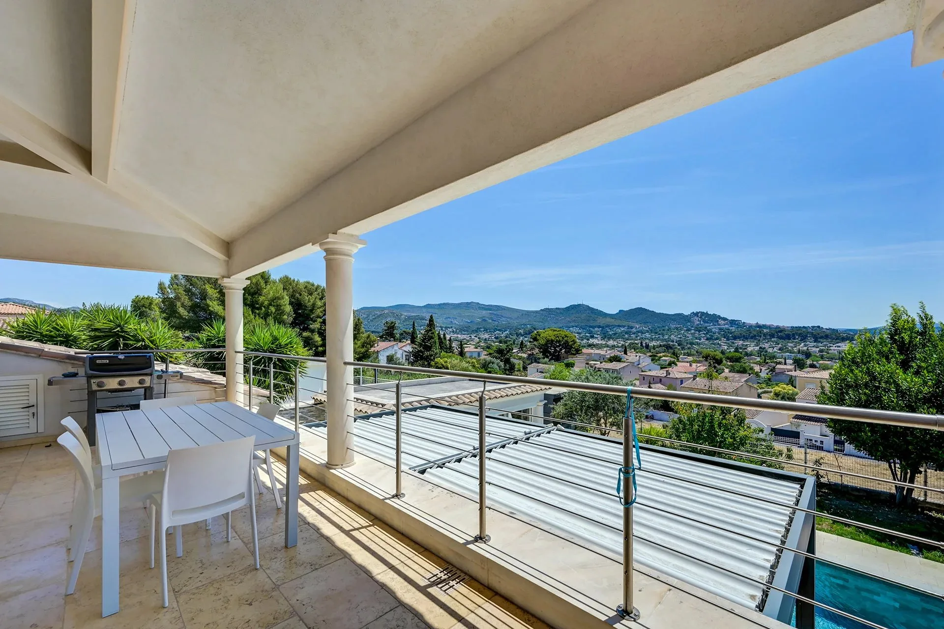 PLAN-DE-CUQUES, Maison familiale avec vue panoramique et piscine - 19