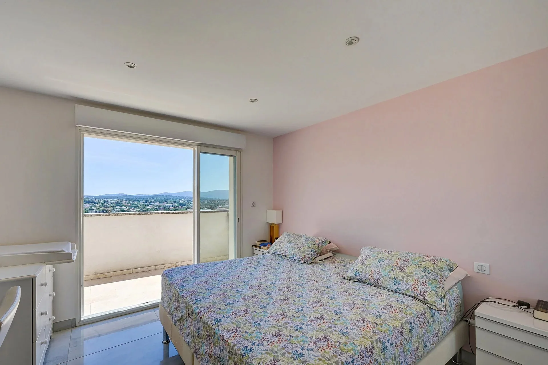 PLAN-DE-CUQUES, Maison familiale avec vue panoramique et piscine - 23