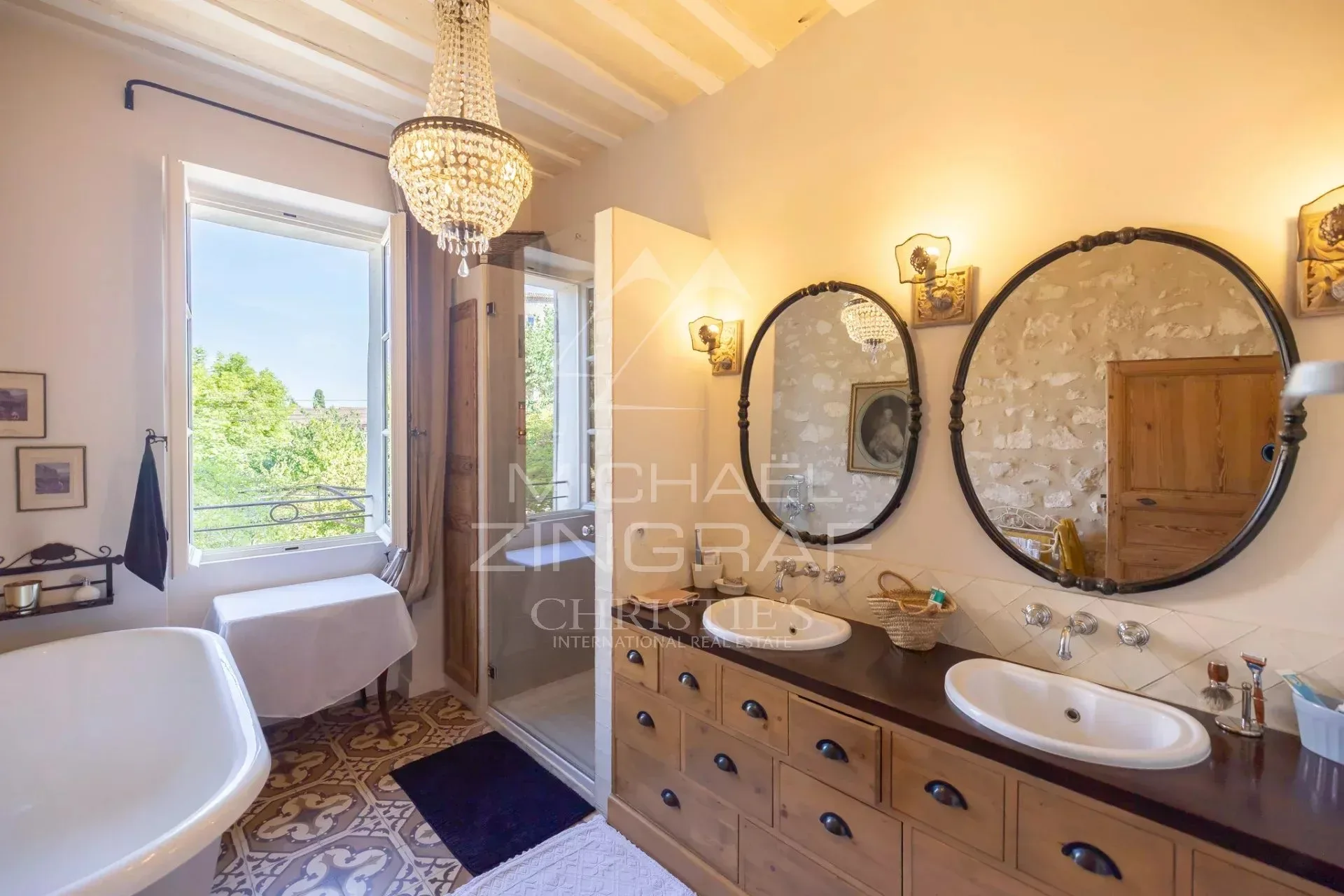 Exclusivité - Proche de l'Isle-sur-la-Sorgue - Magnifique maison de maître rénovée avec piscine - 7