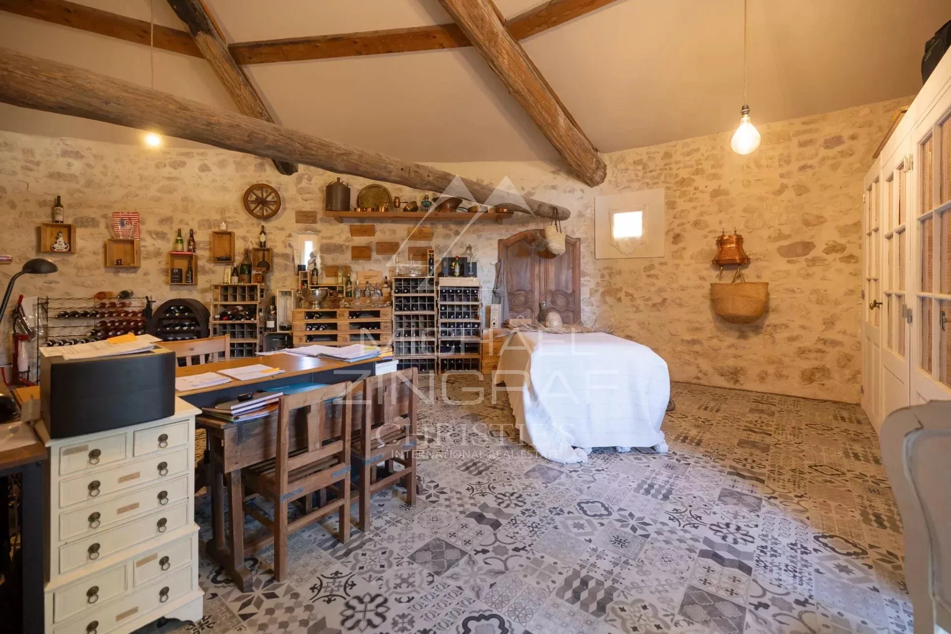 Exclusivité - Proche de l'Isle-sur-la-Sorgue - Magnifique maison de maître rénovée avec piscine - 9