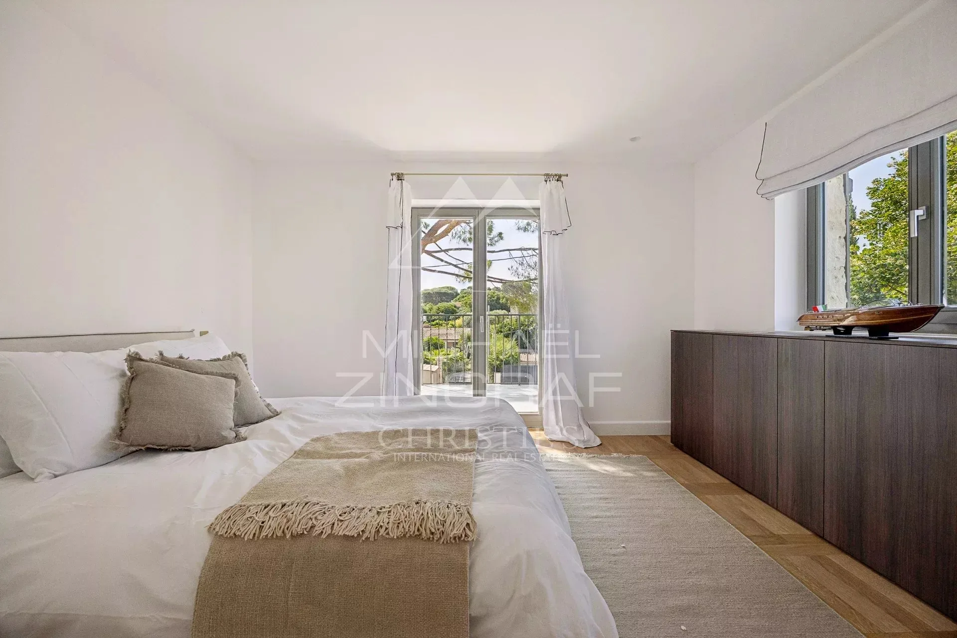 EXCLUSIVITÉ -Cap d’Antibes – Une Adresse d’Exception au Cœur de la Riviera - 10