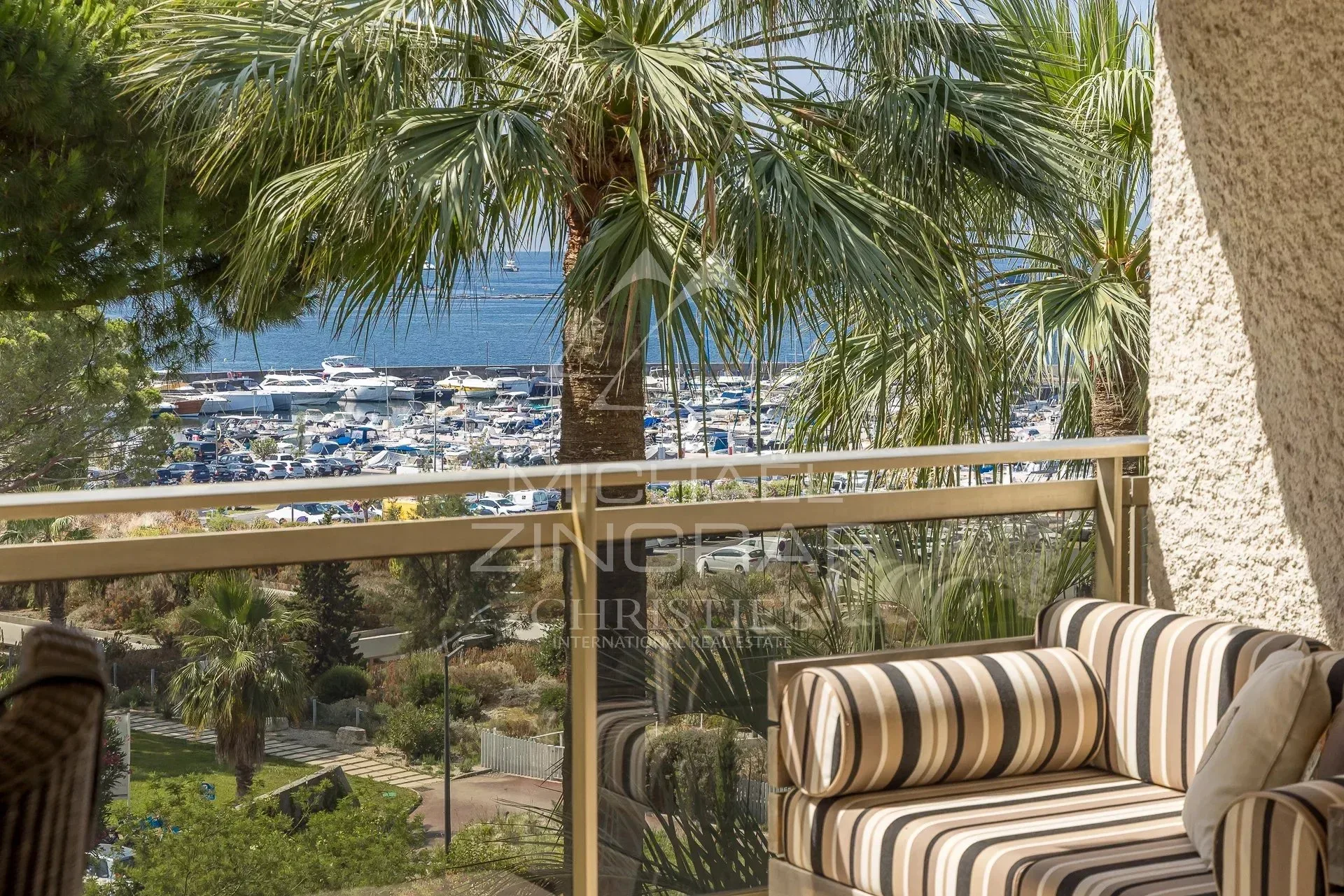 Cap d’Antibes – Une adresse d’exception à deux pas de la mer - 12